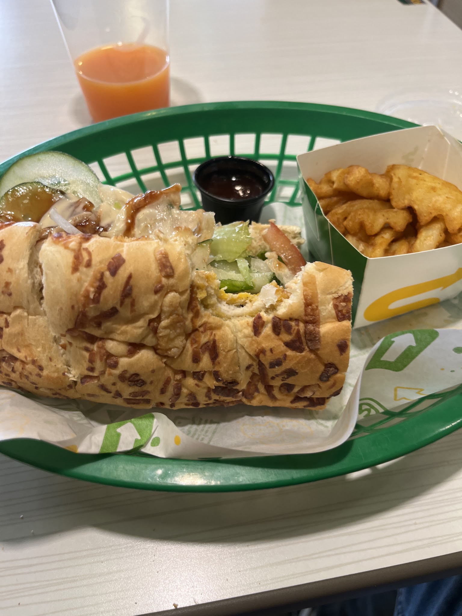 Subway · Av. 8 de Octubre
