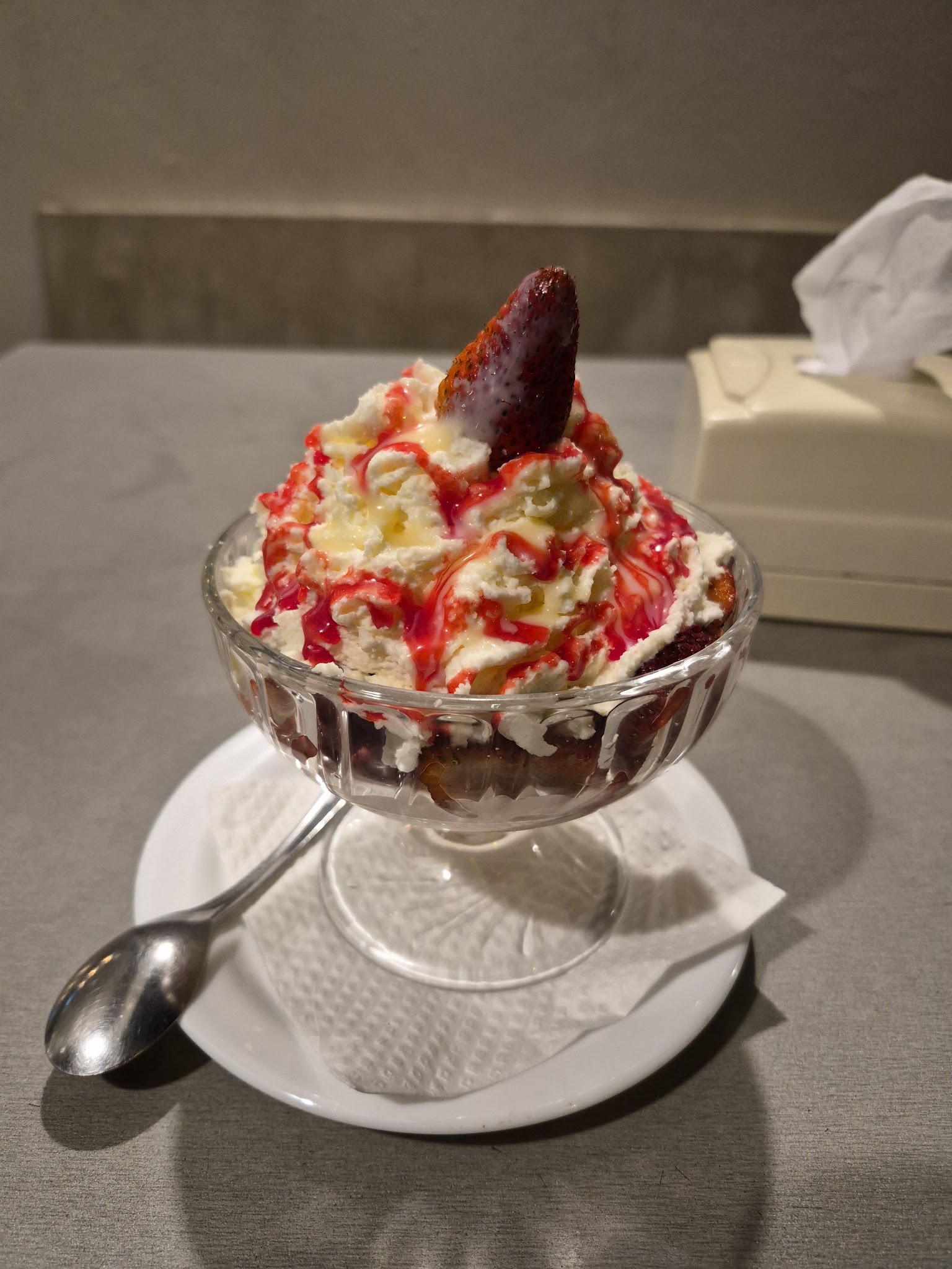 Doña Angela Restaurant, Ice cream Store