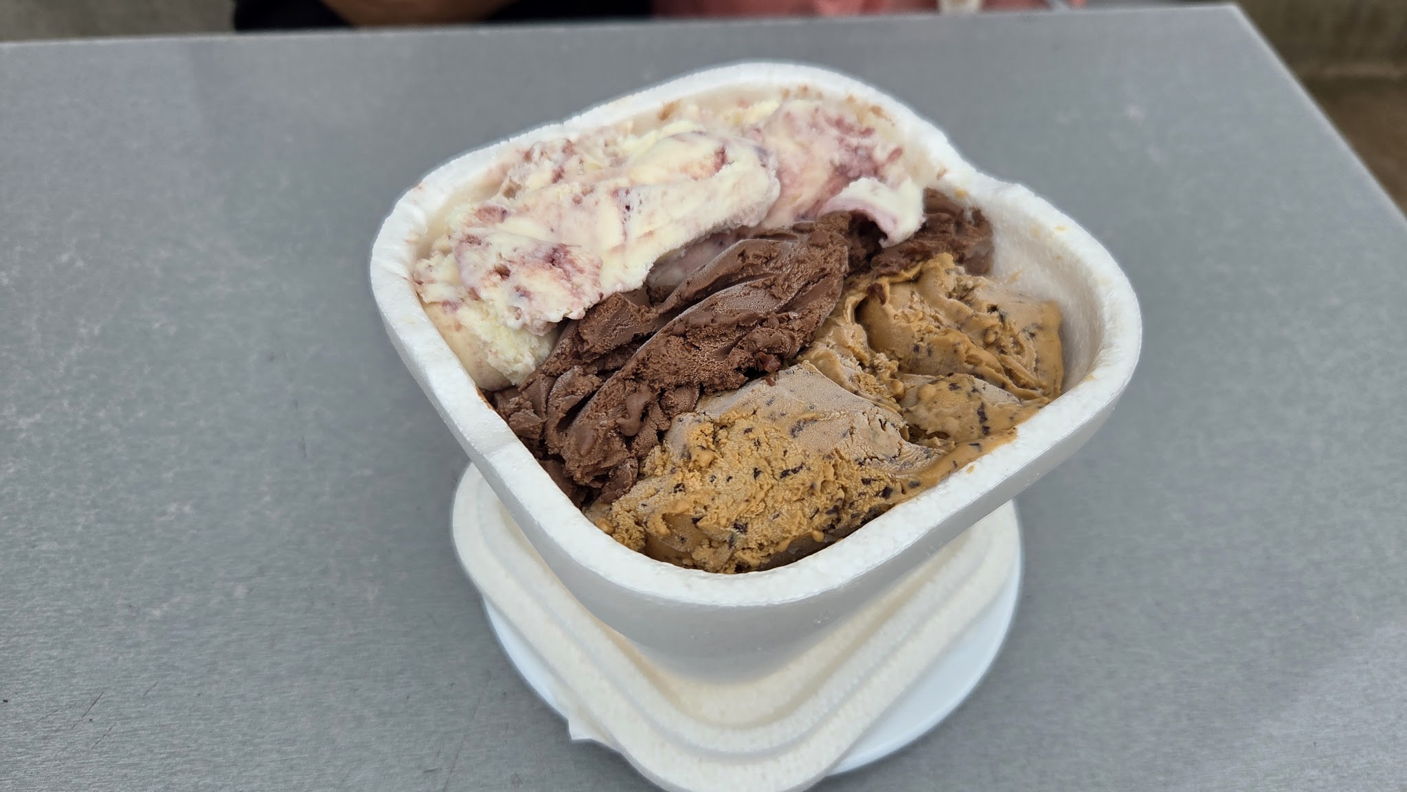 Doña Angela Restaurant, Ice cream Store