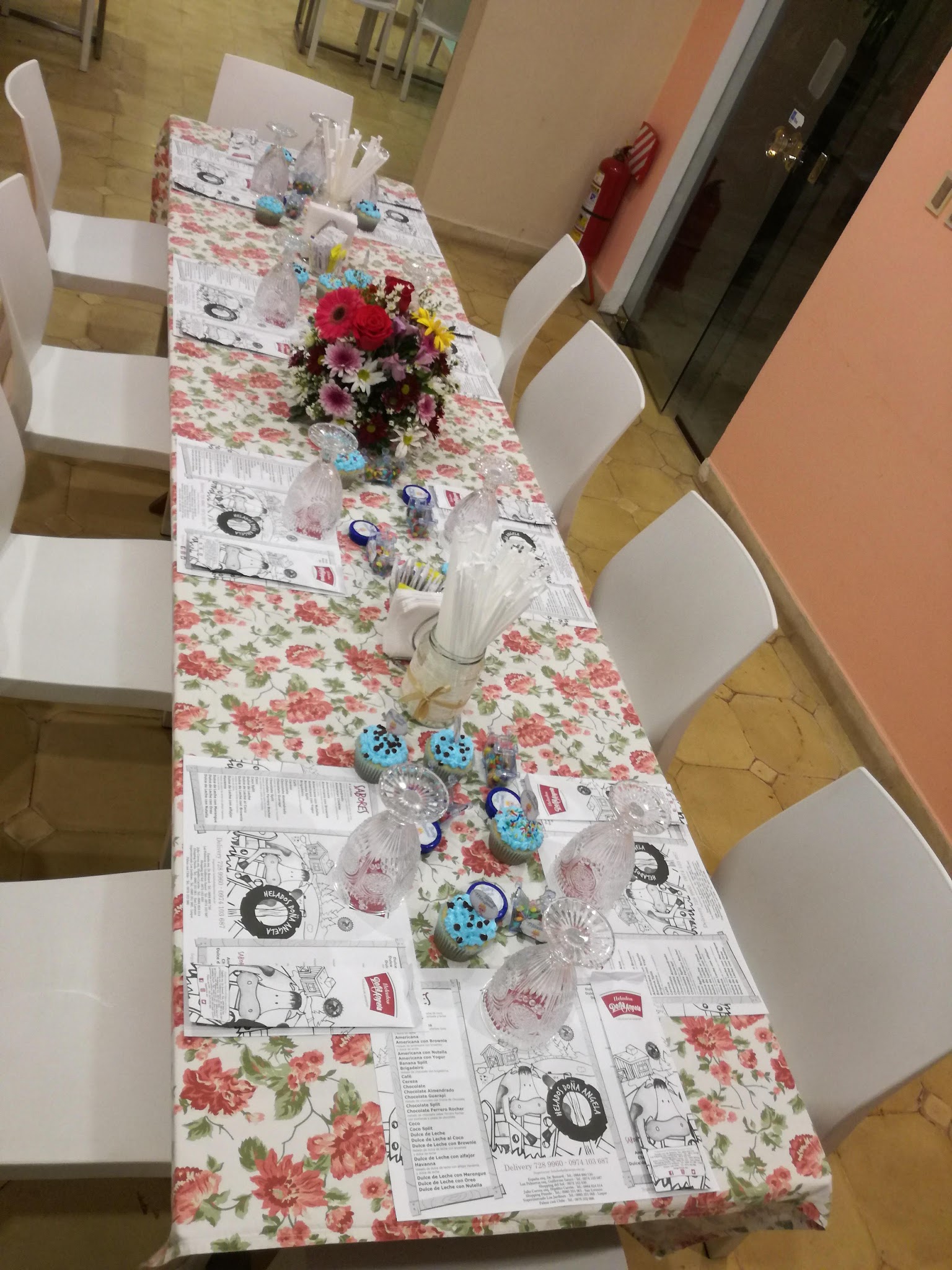 Doña Angela Restaurant, Ice cream Store