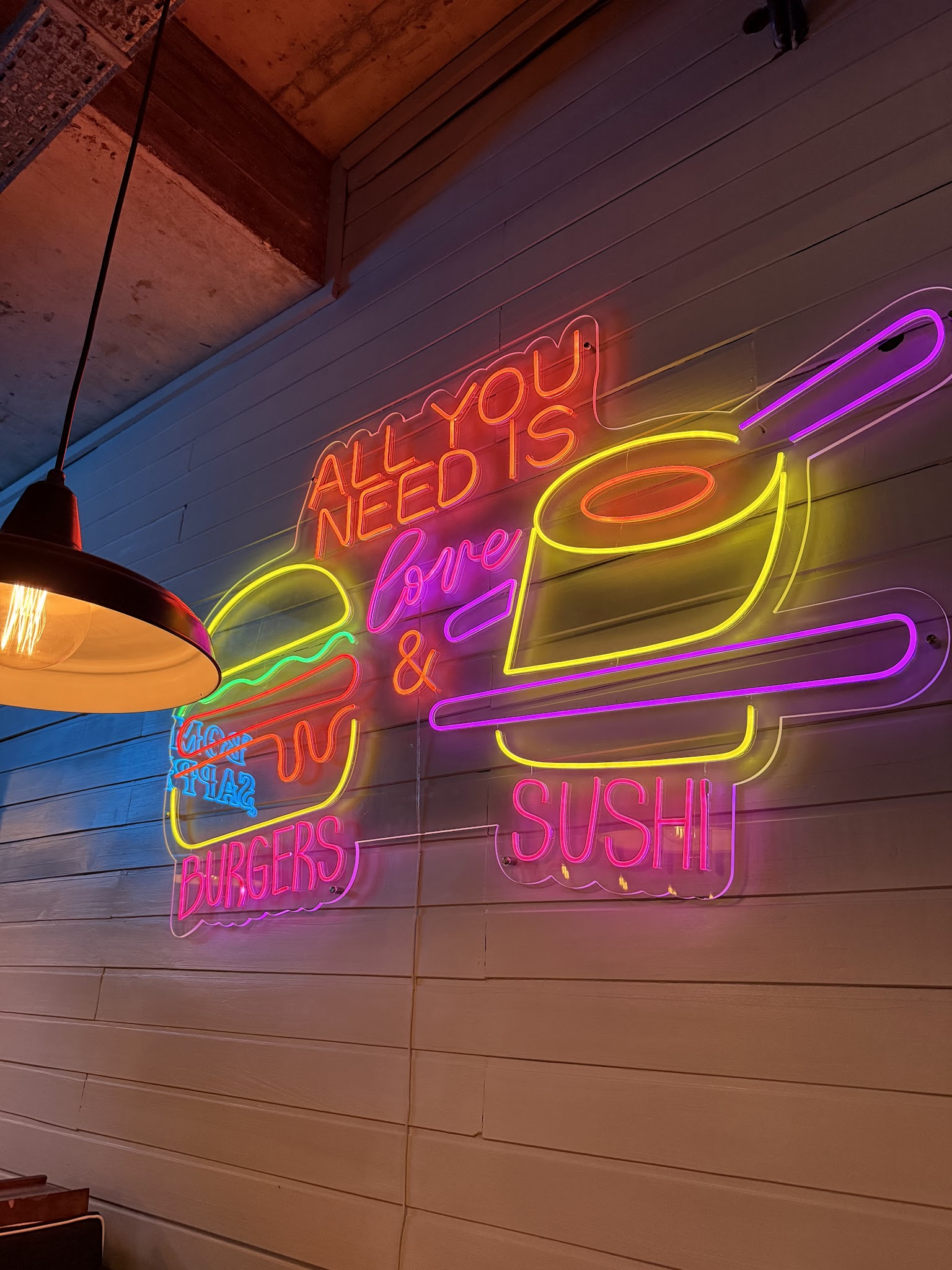 BBC - Burger & Sushi Punta del Este