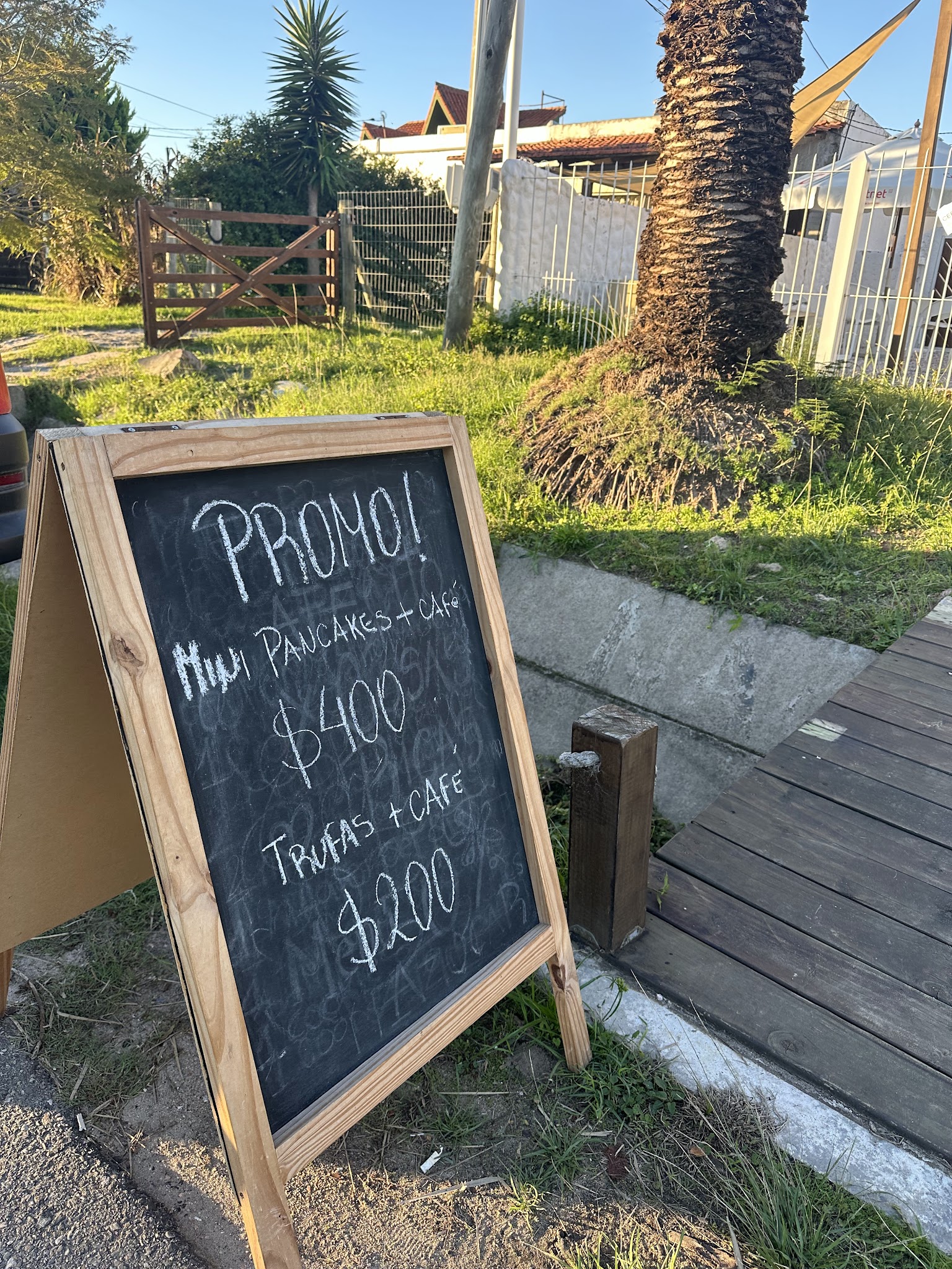Carta de Sanissima cafe, foto de abril de 2026