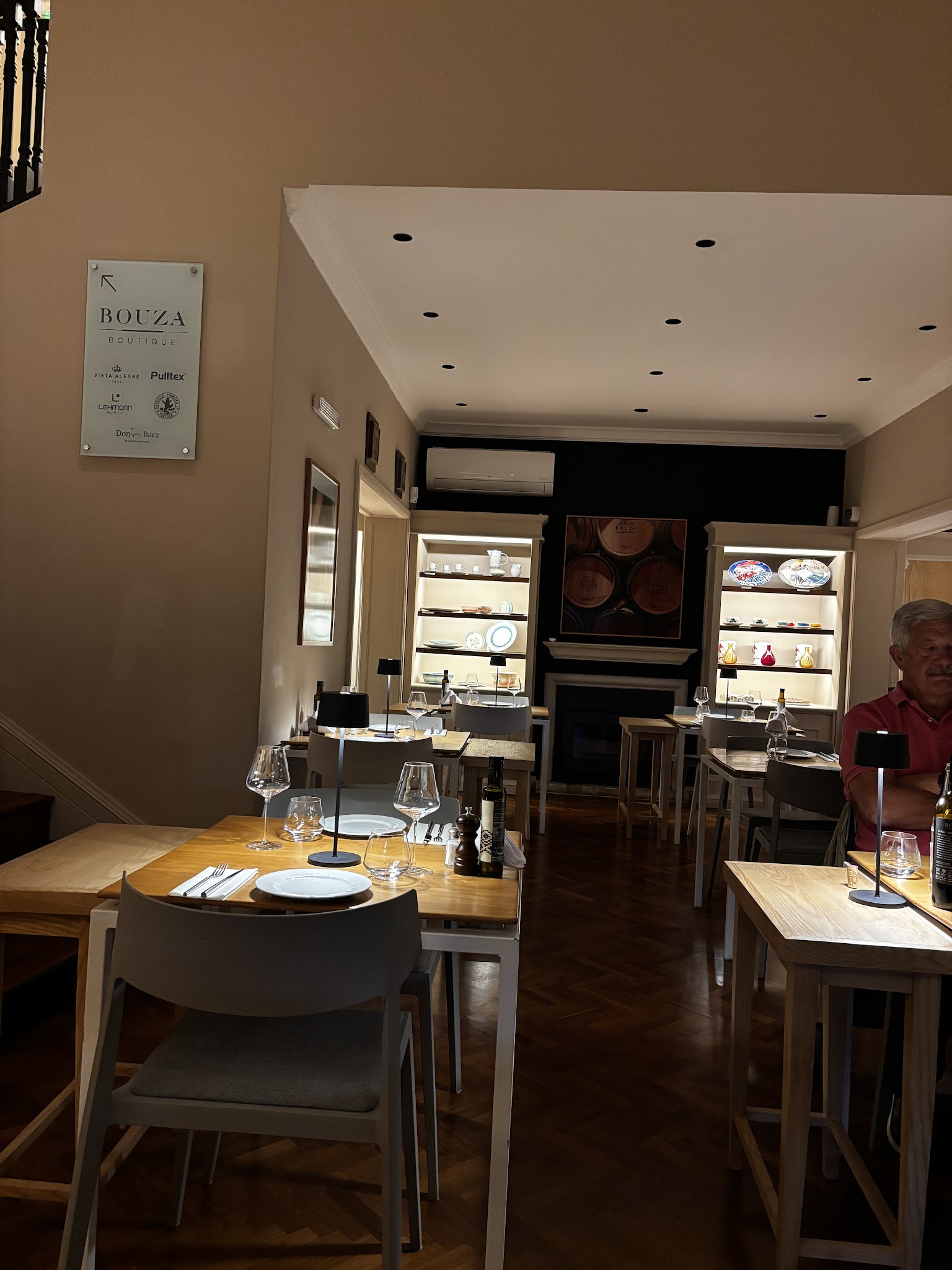 Bouza - Vinos y Tapas