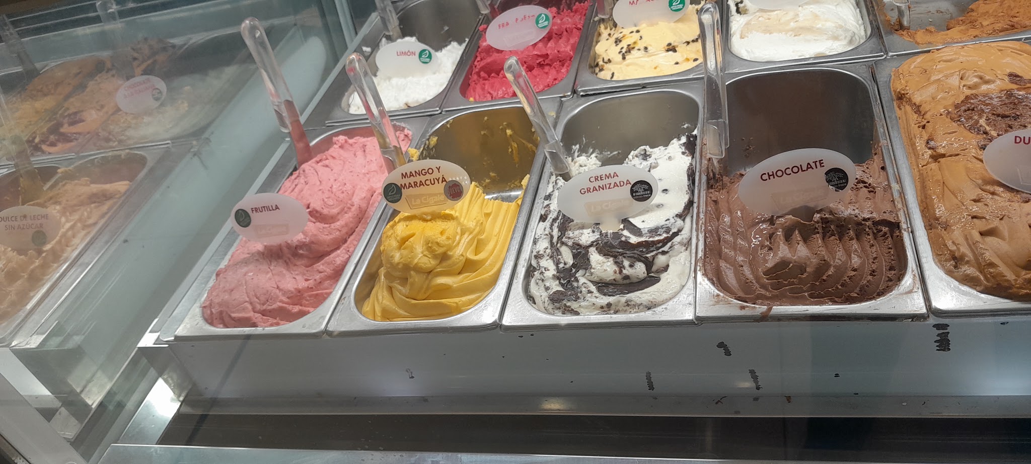 La Cigale · Av. Luis Alberto de Herrera