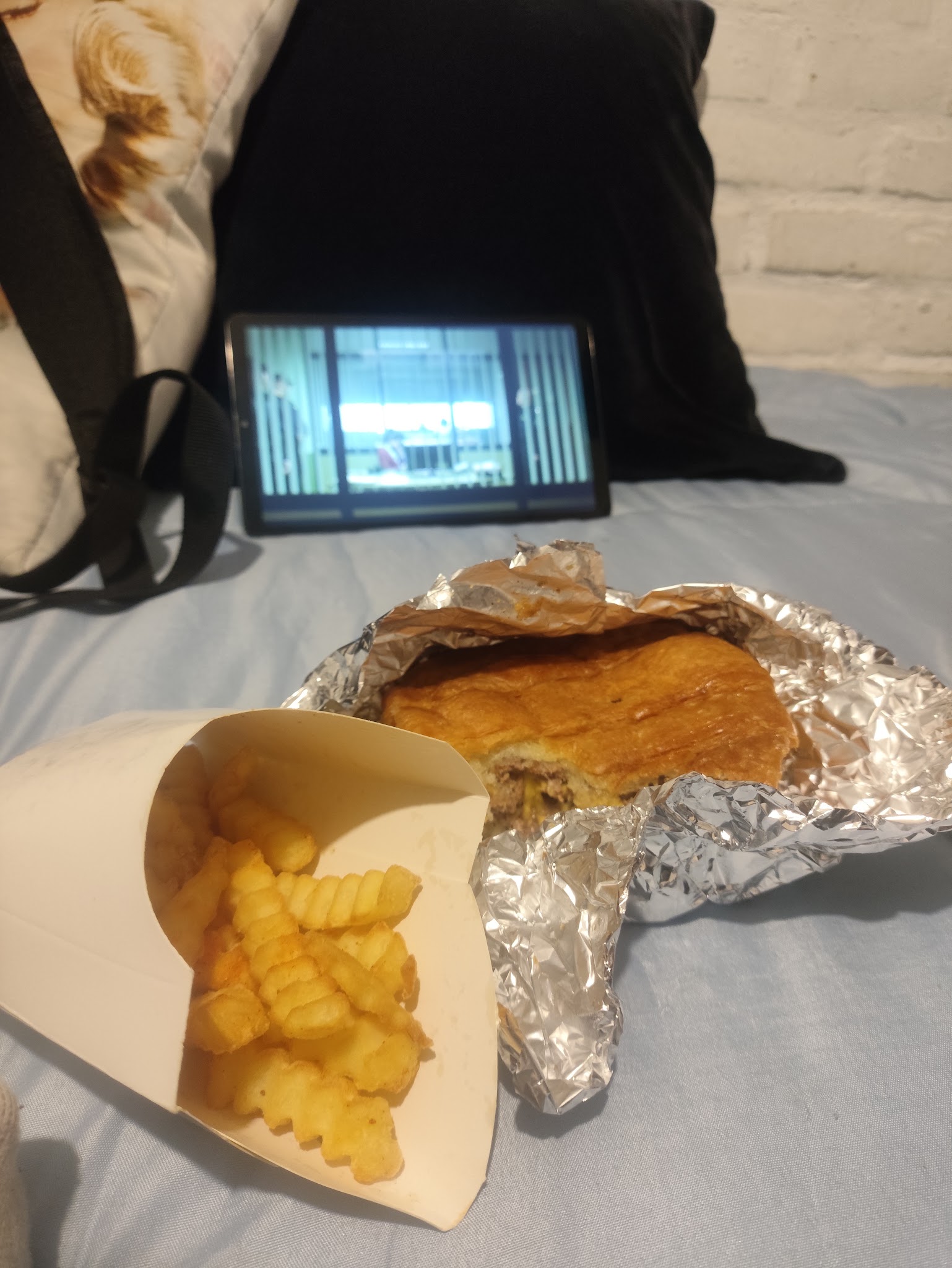 Burger hood