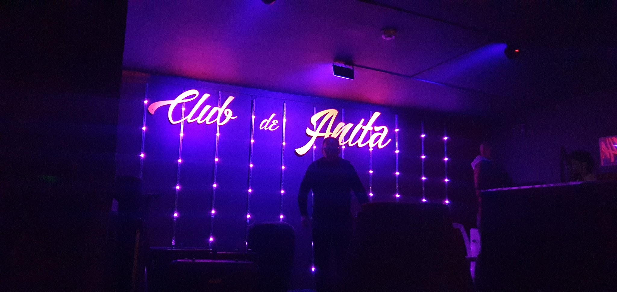 Club De Anita