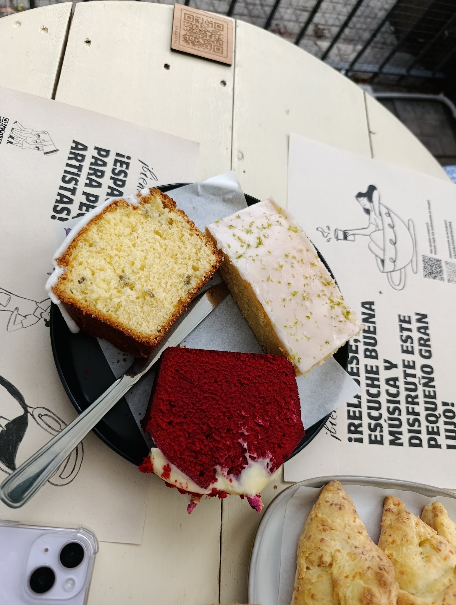 LA GALETA Pastelería y café