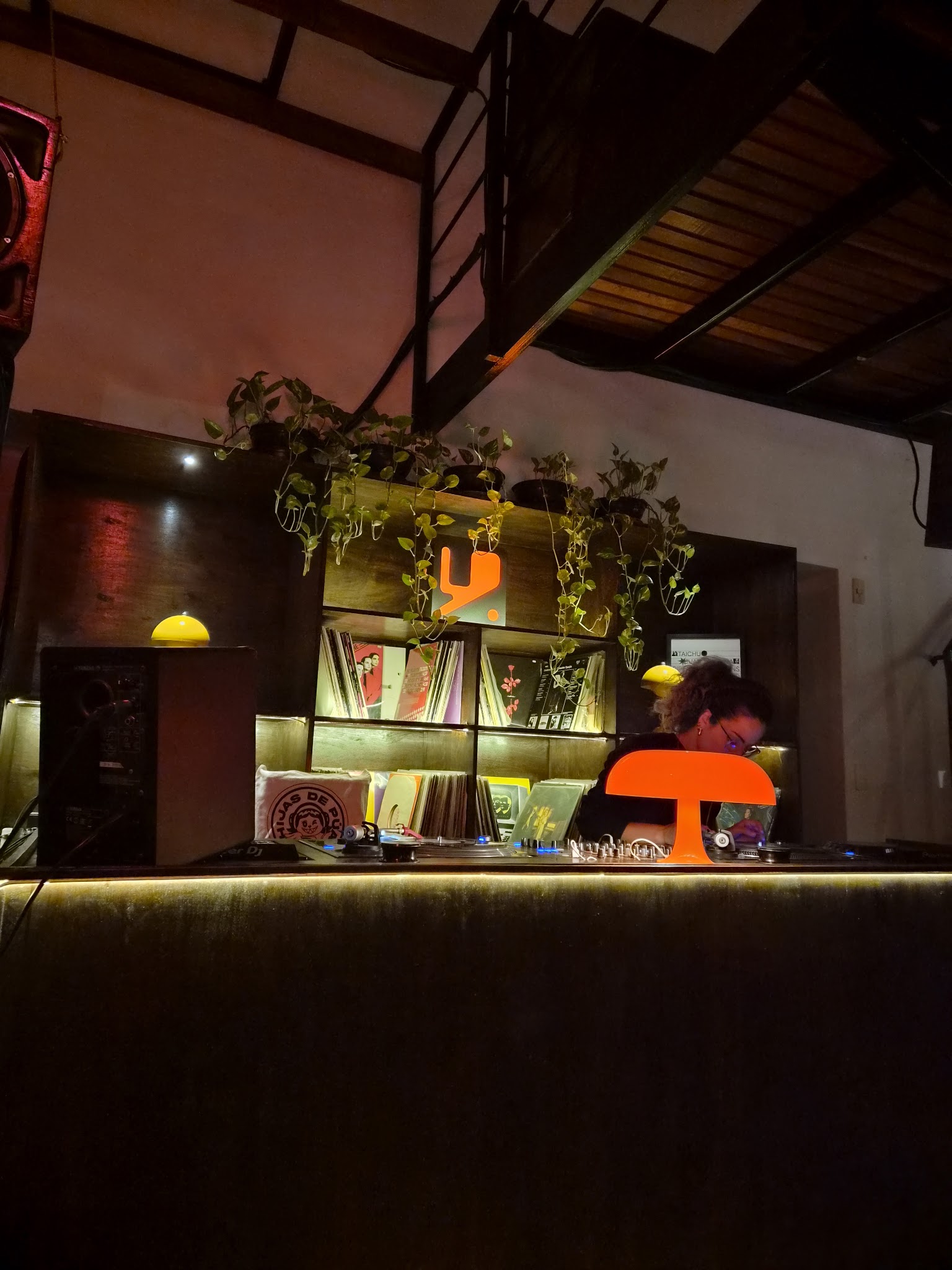 YUGEN - Listening Bar - Restaurant