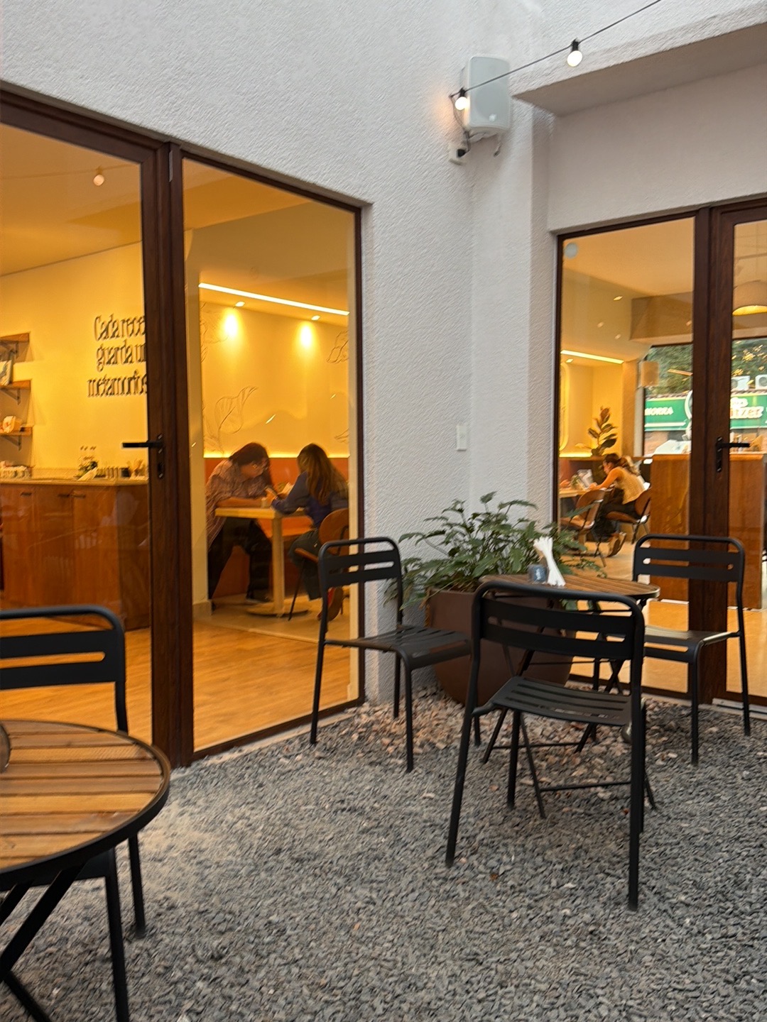 Oruga Cafe & Bakehaus