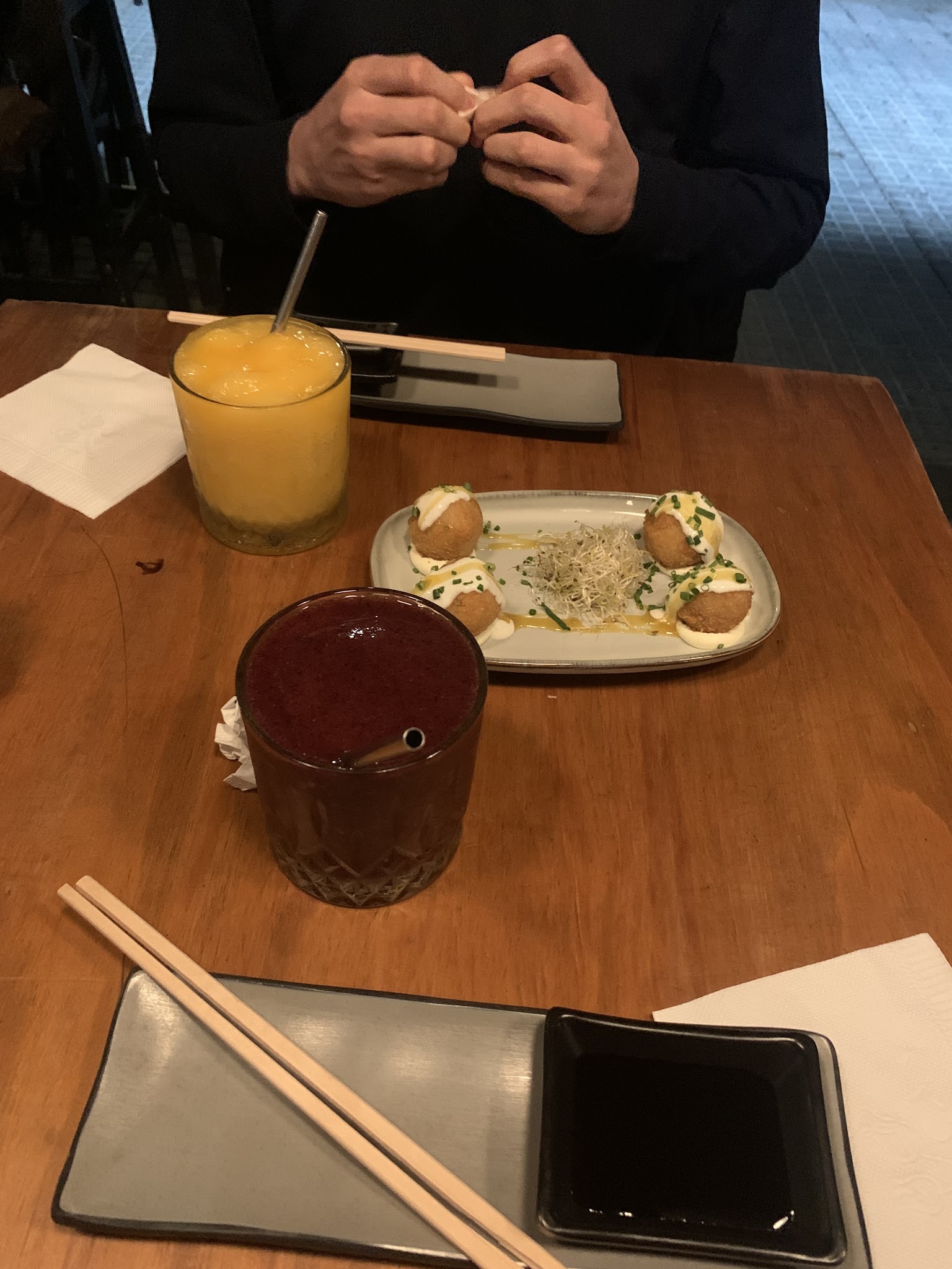Meraki Poke Sushi Wok & Burger