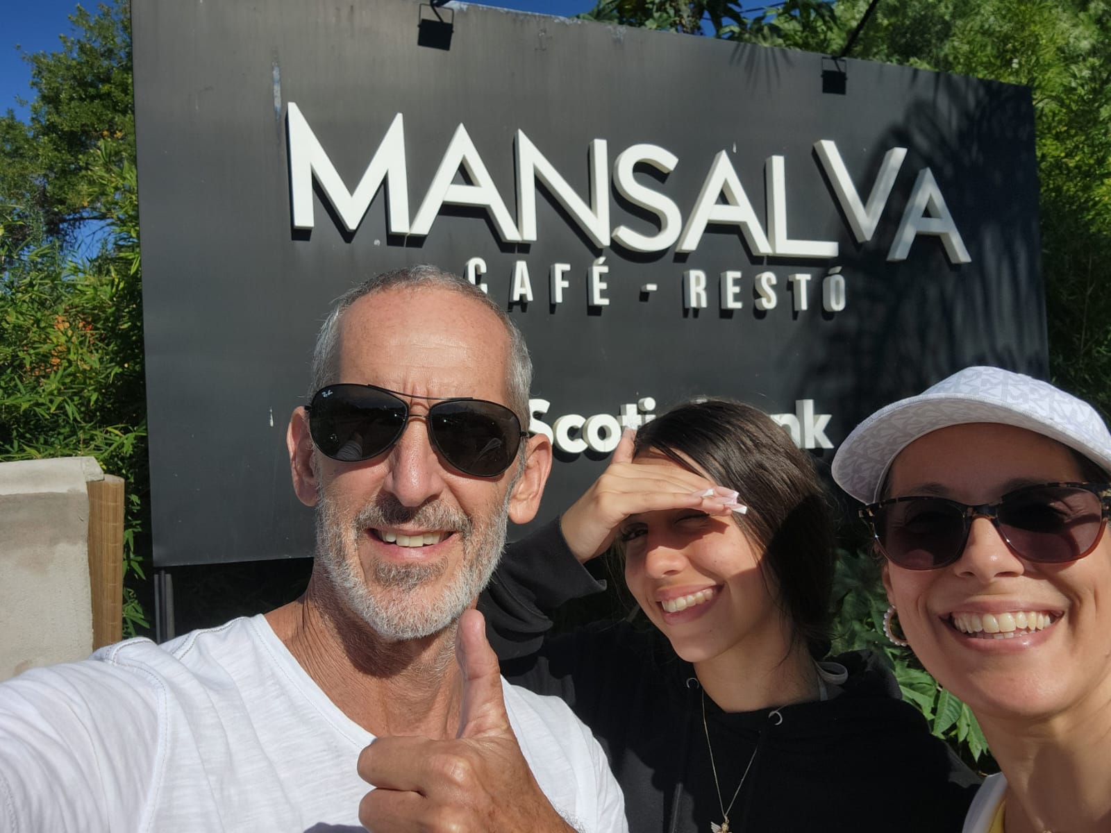 Mansalva Café-Restó