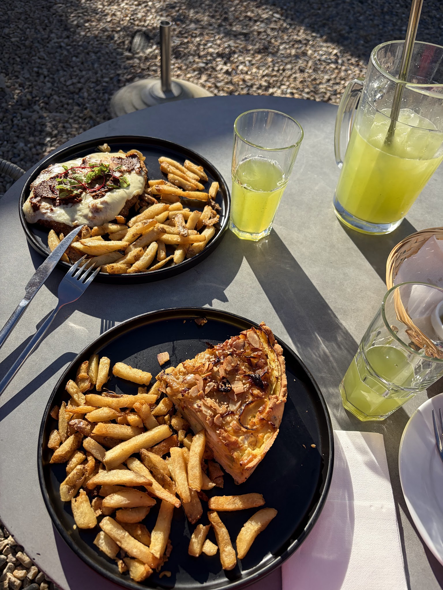 Mansalva Café-Restó