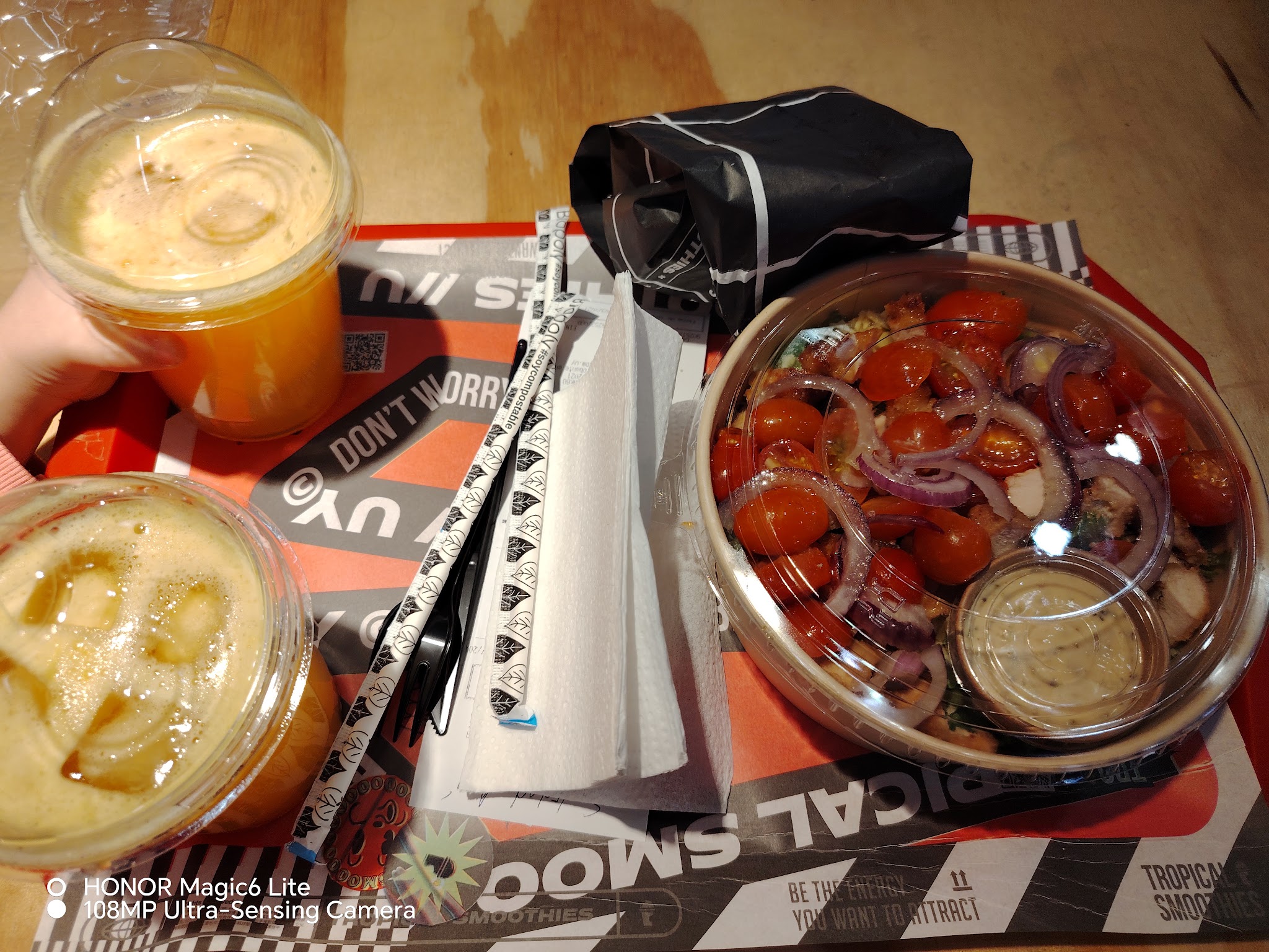 Tropical Smoothies · S. José