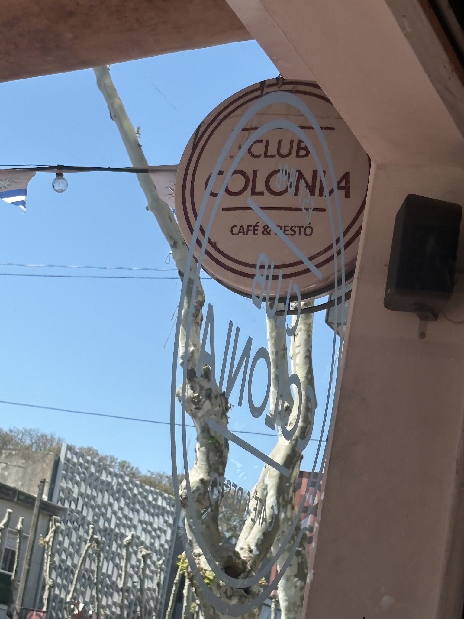 Café & Restó Club Colonia