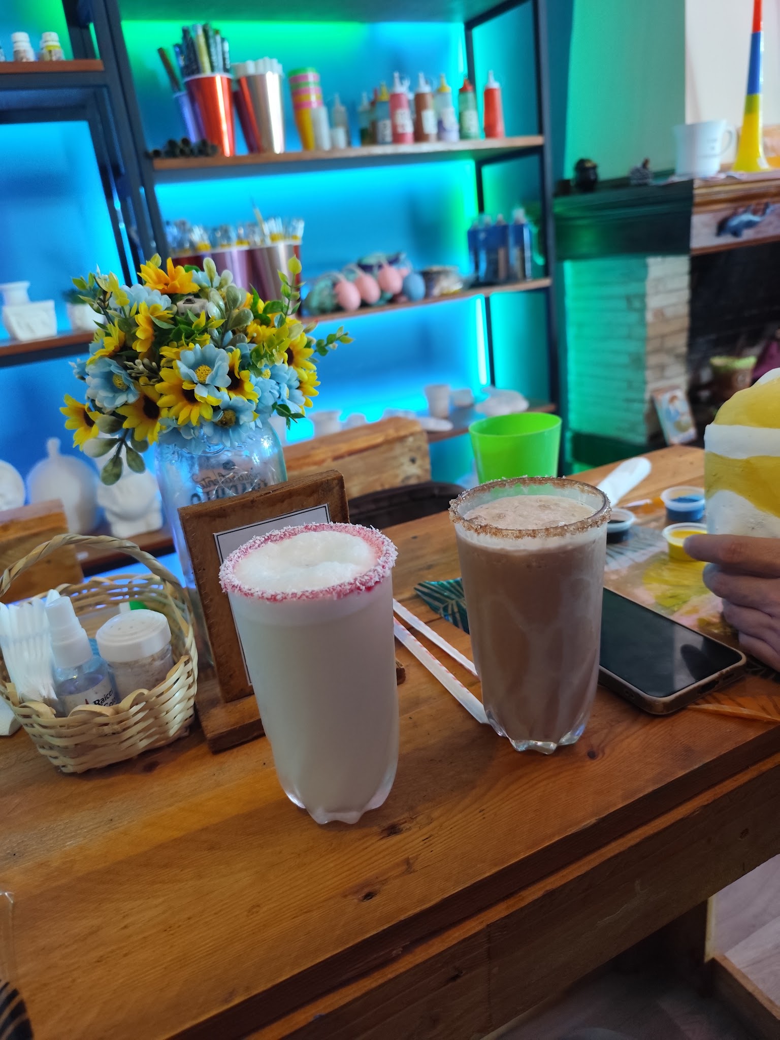 Raíces & colores (Arte-café)