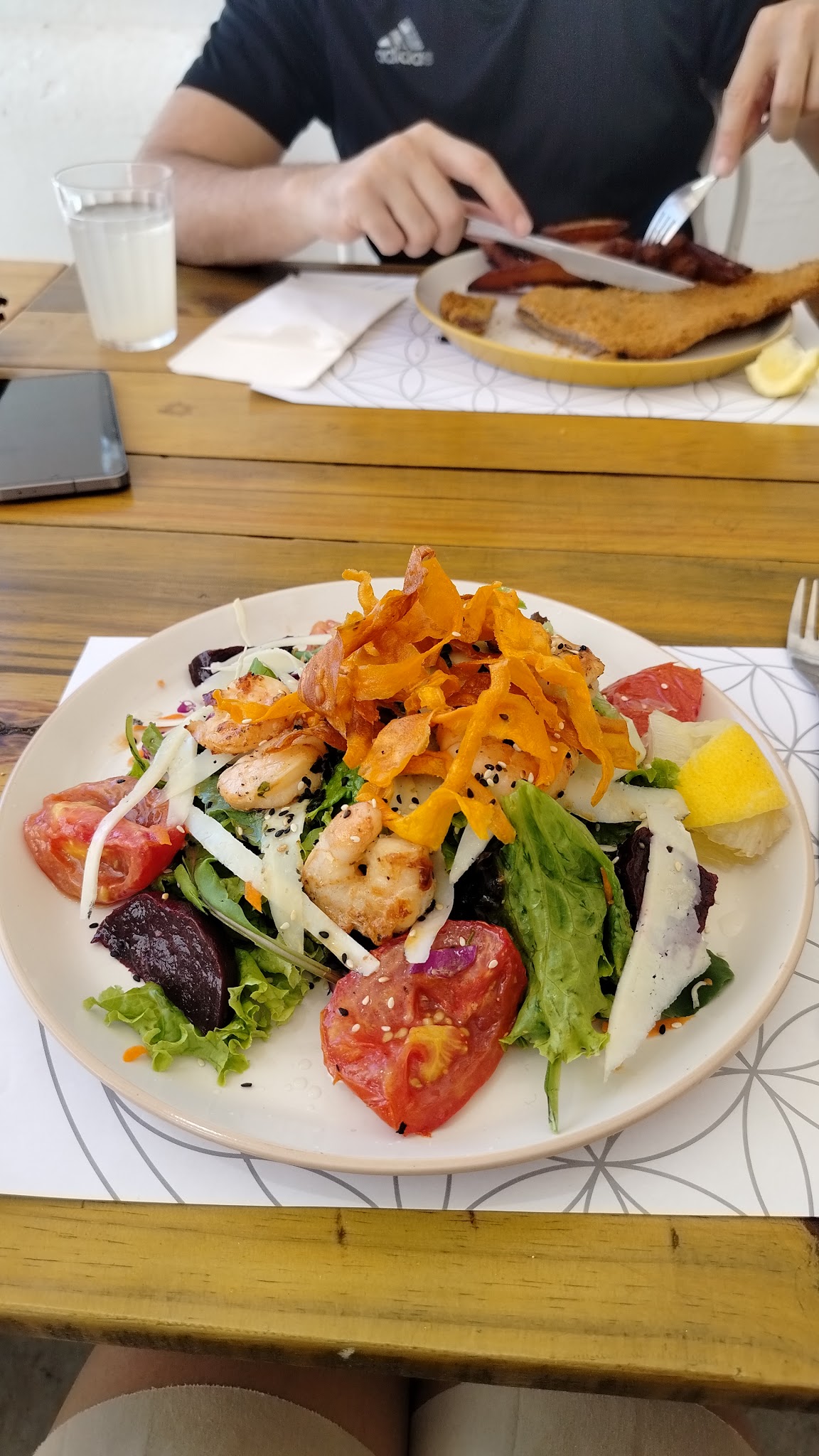 Morada vivero resto