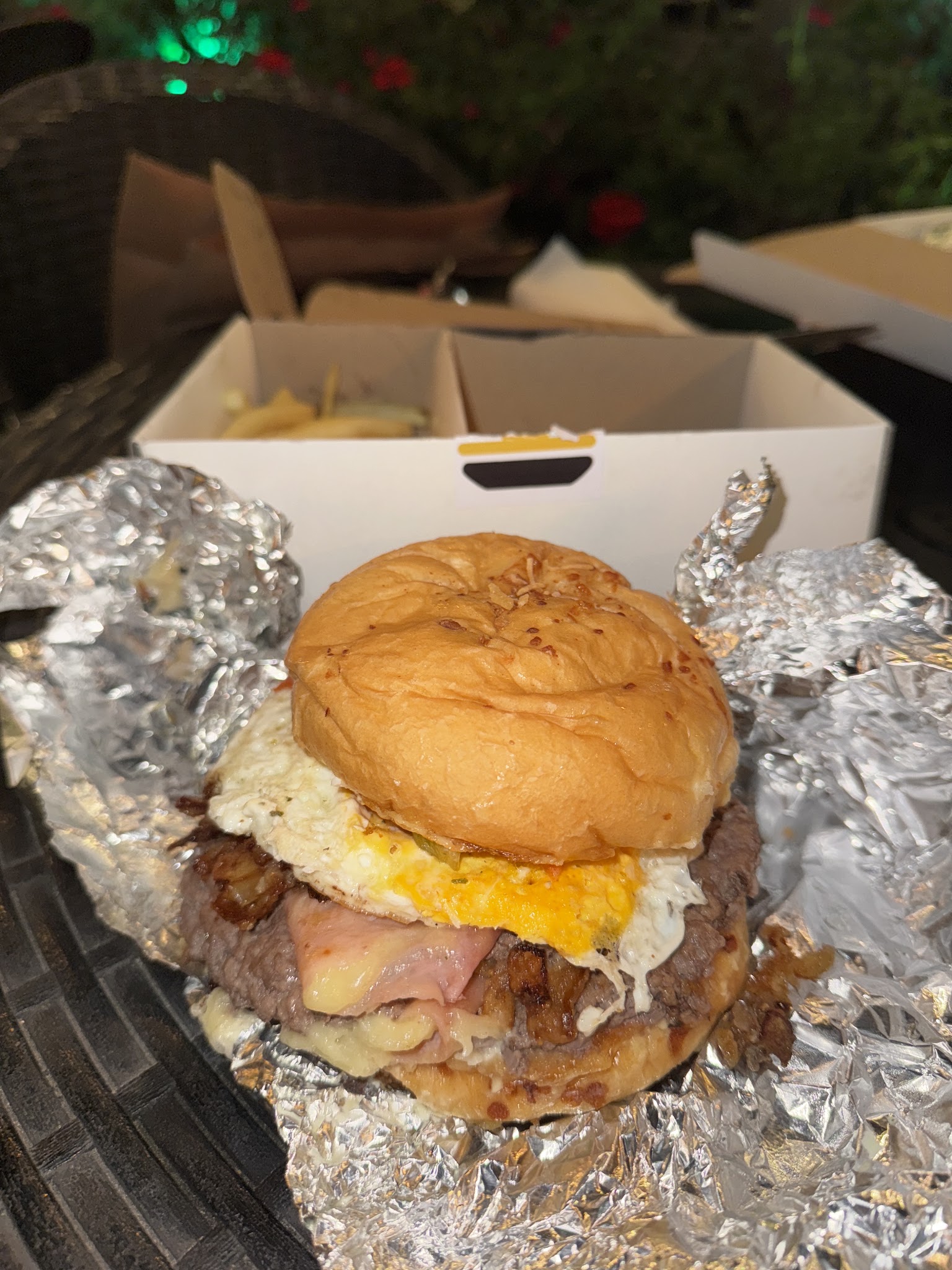 Garufa Burgers Milas y Pizzas
