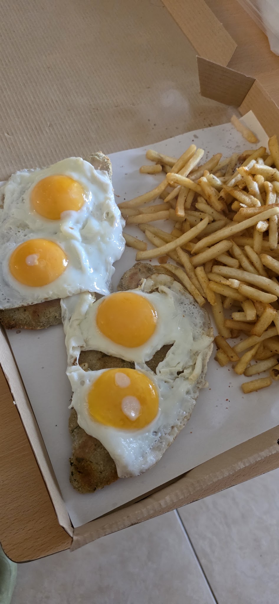 REX - Best Chivito in Town