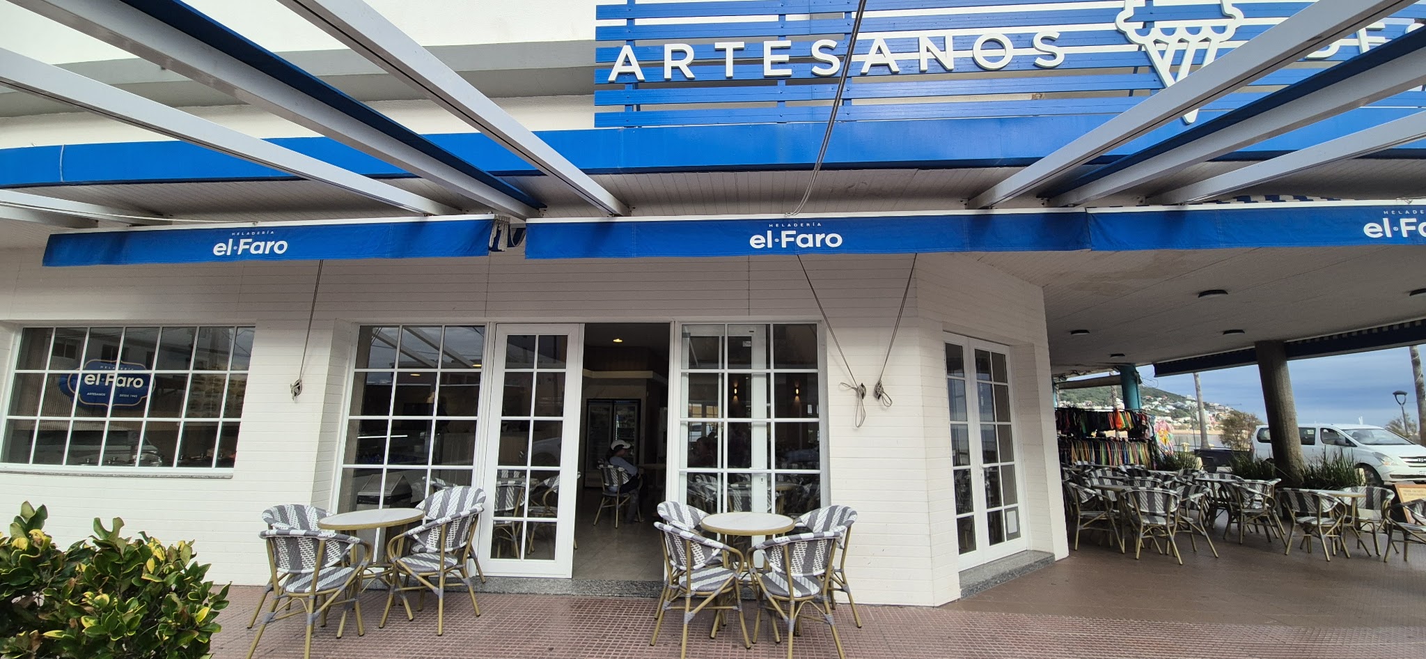 El Faro · Rbla. de los Argentinos