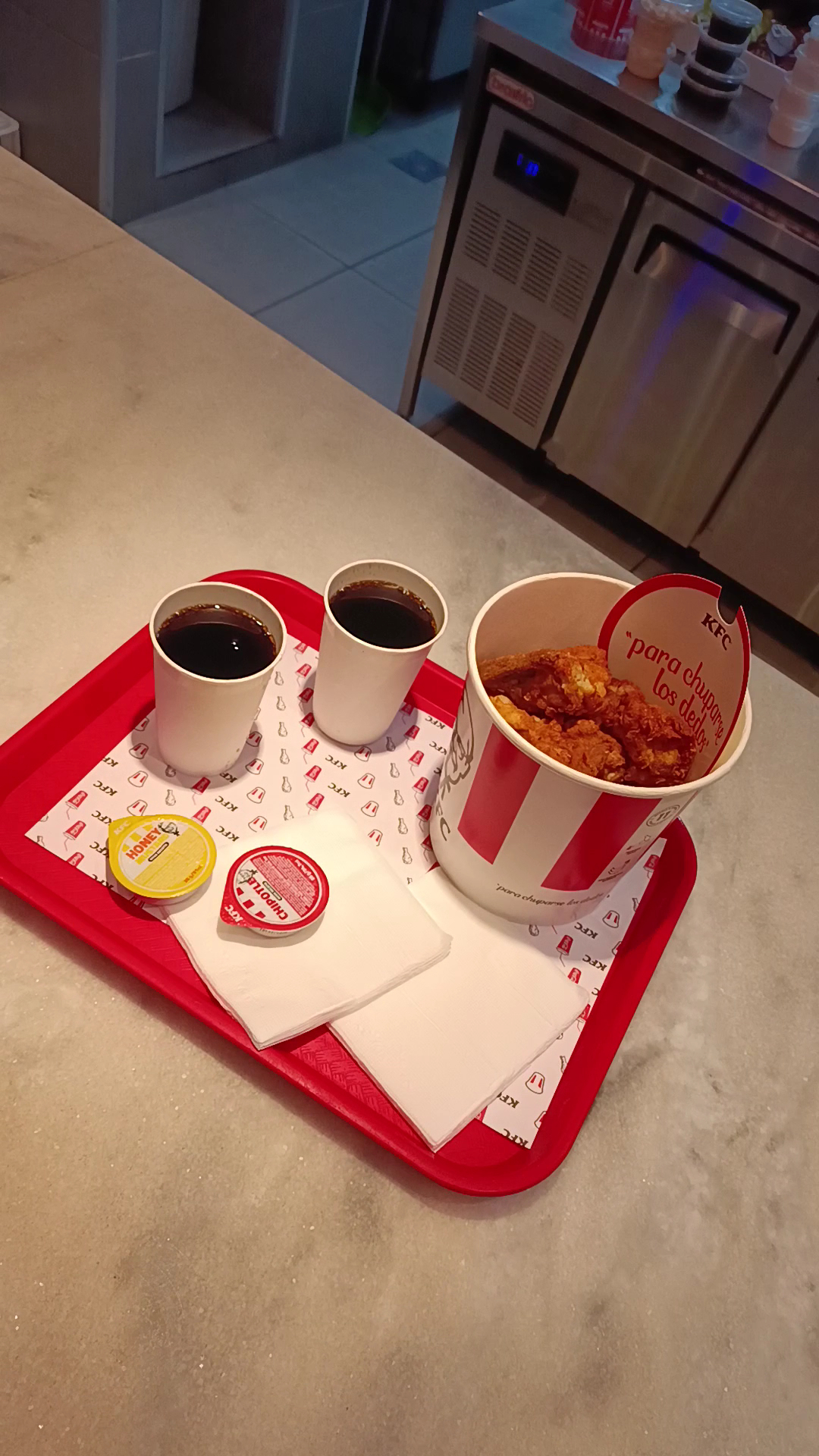 KFC · Av. España