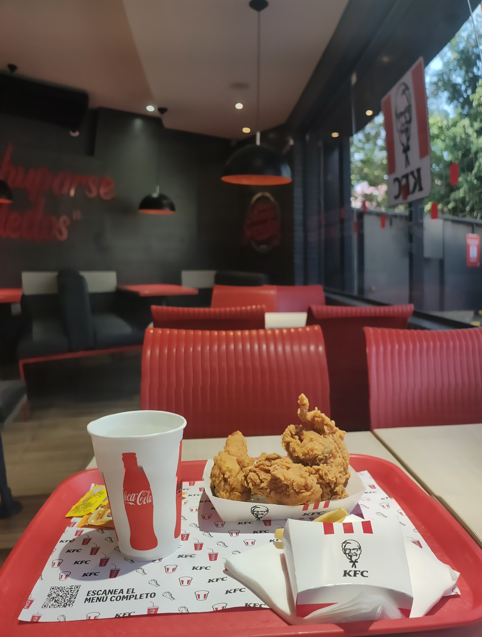 KFC · Av. España