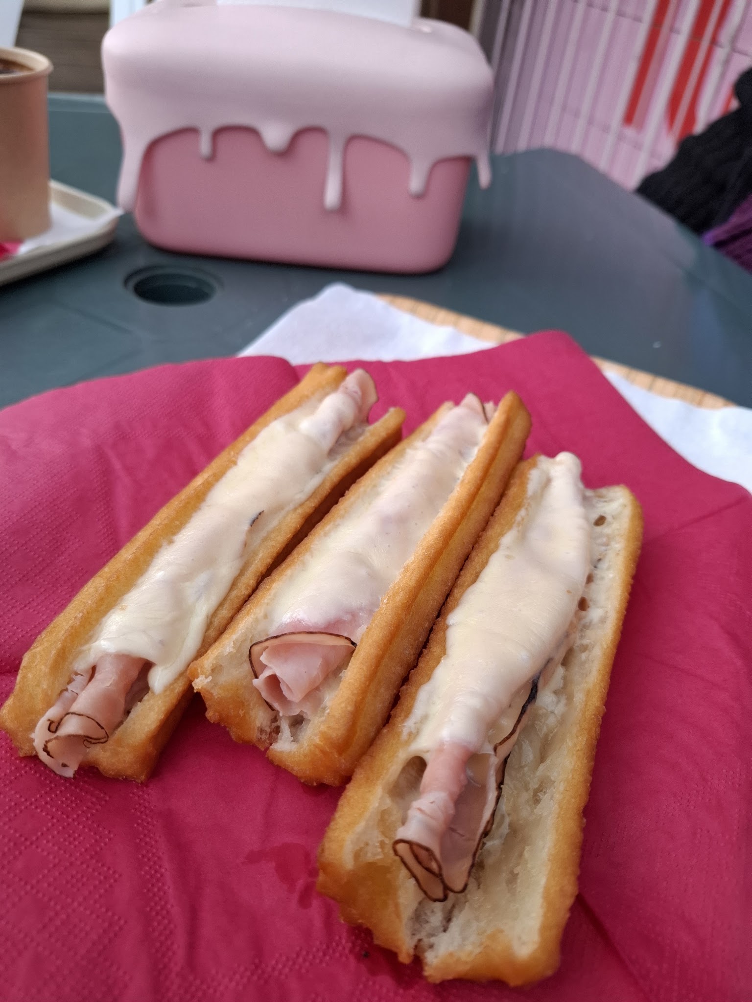 La Farola - Helados & Churros Artesanales