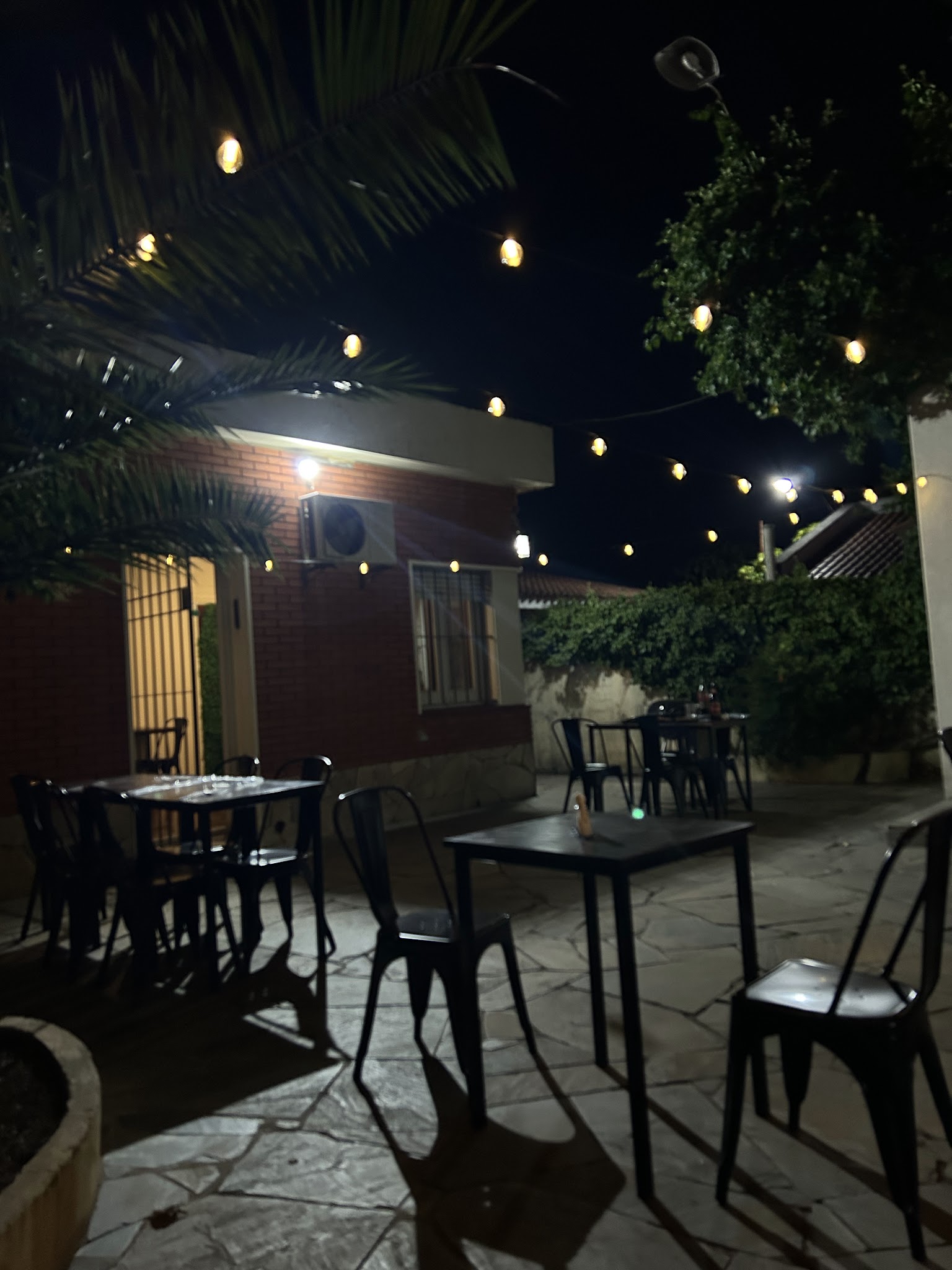 Luna restobar