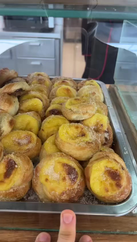 The baker bakery