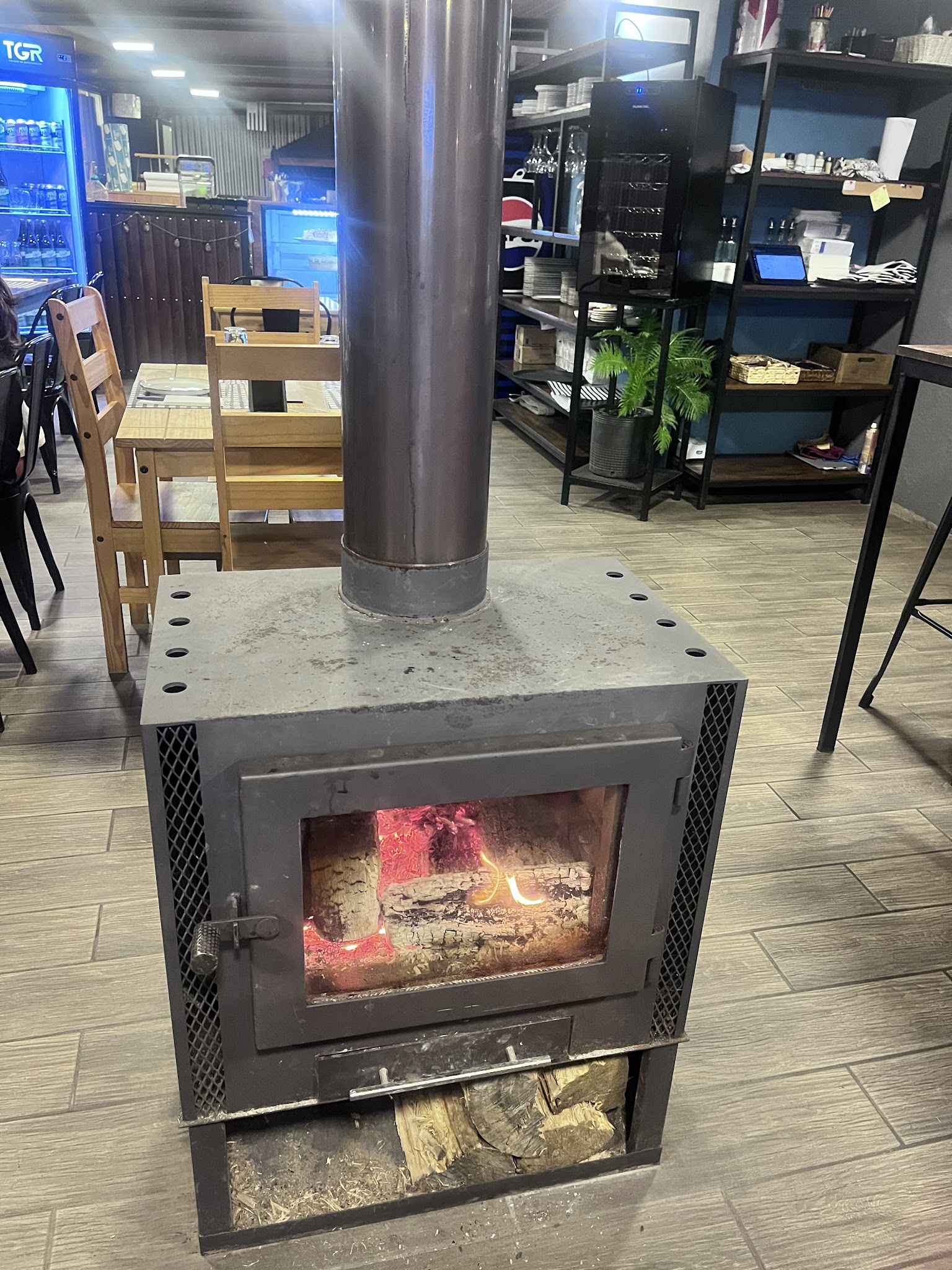 Pizzería y Parrillada Doneze
