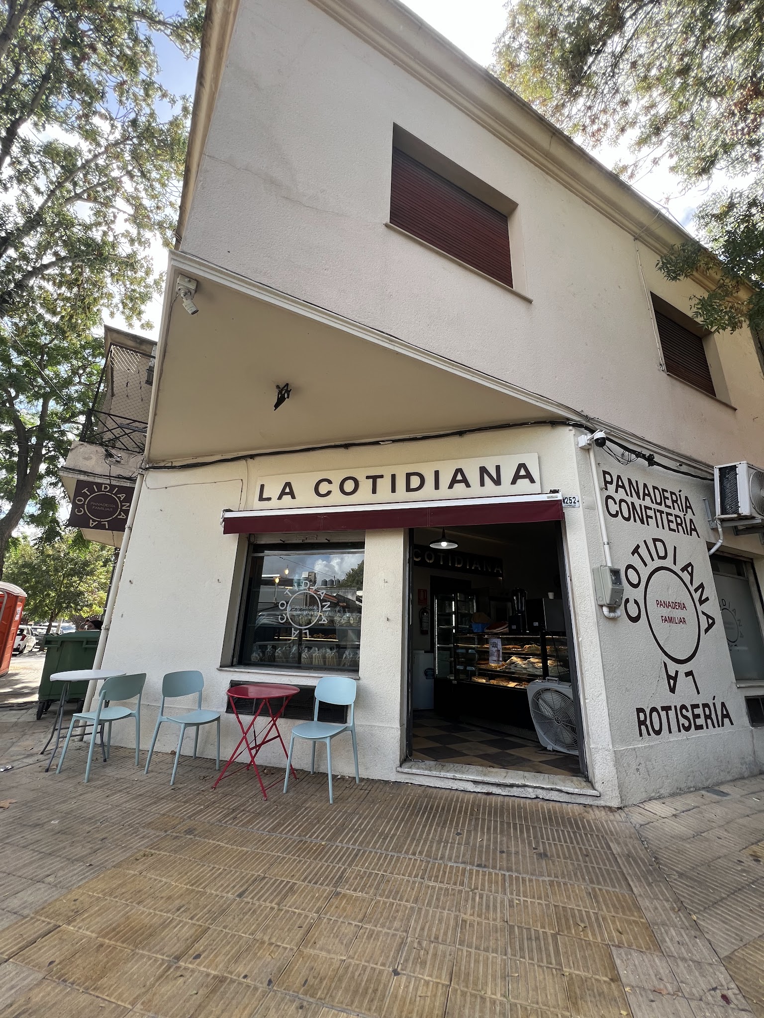 “La Cotidiana” Panadería Familiar