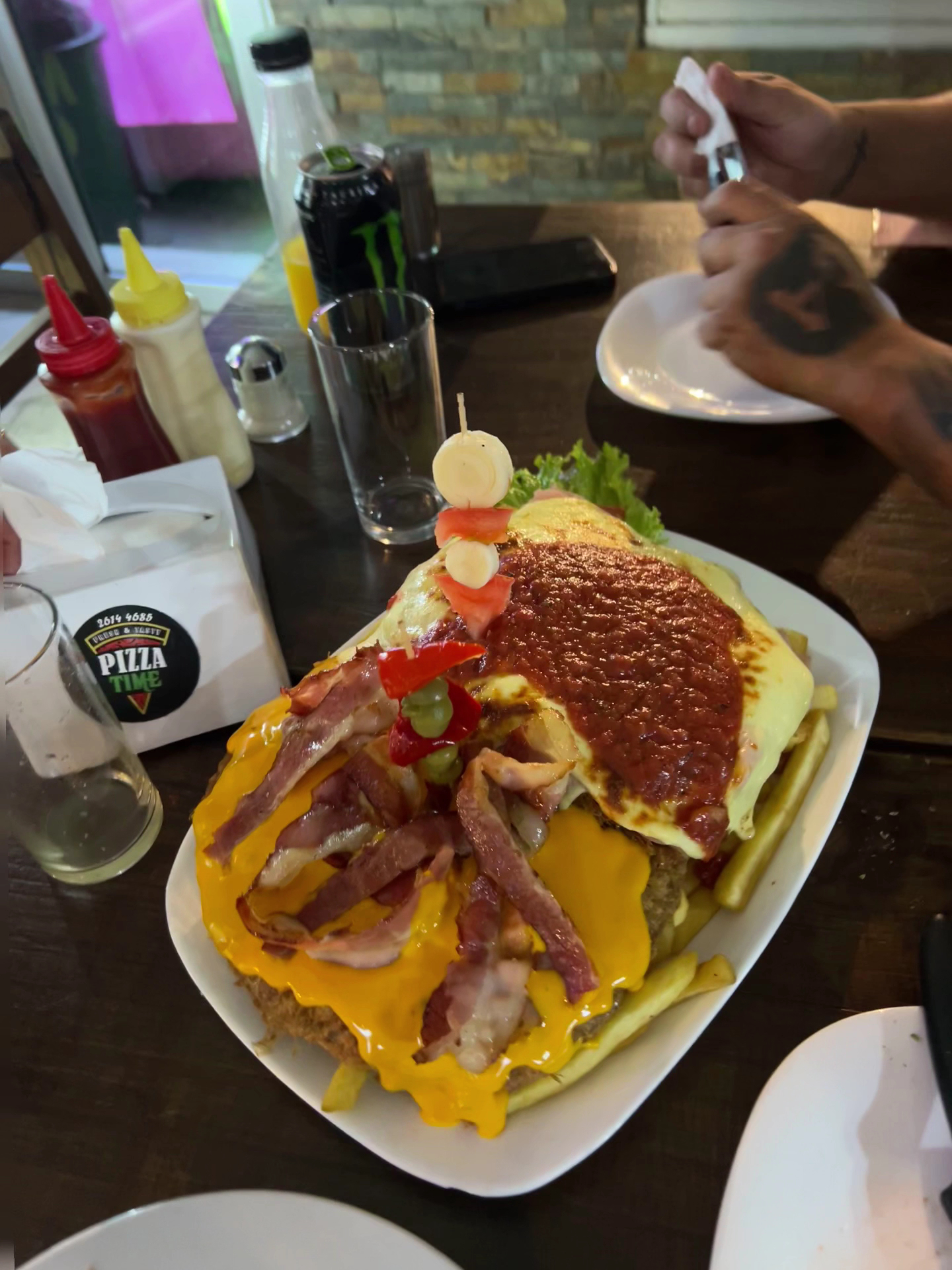 PIZZA TIME
