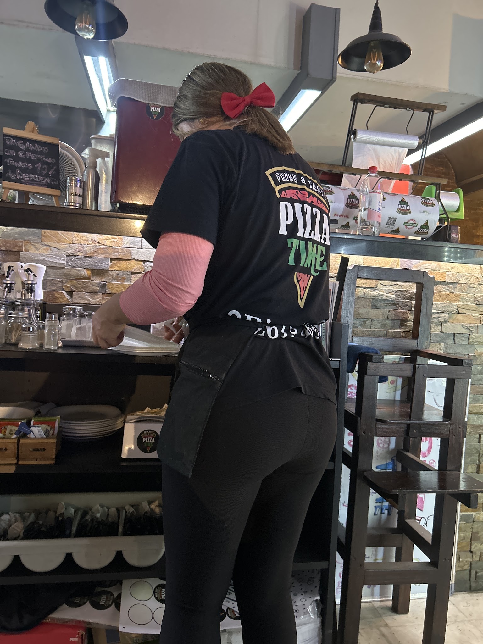 PIZZA TIME