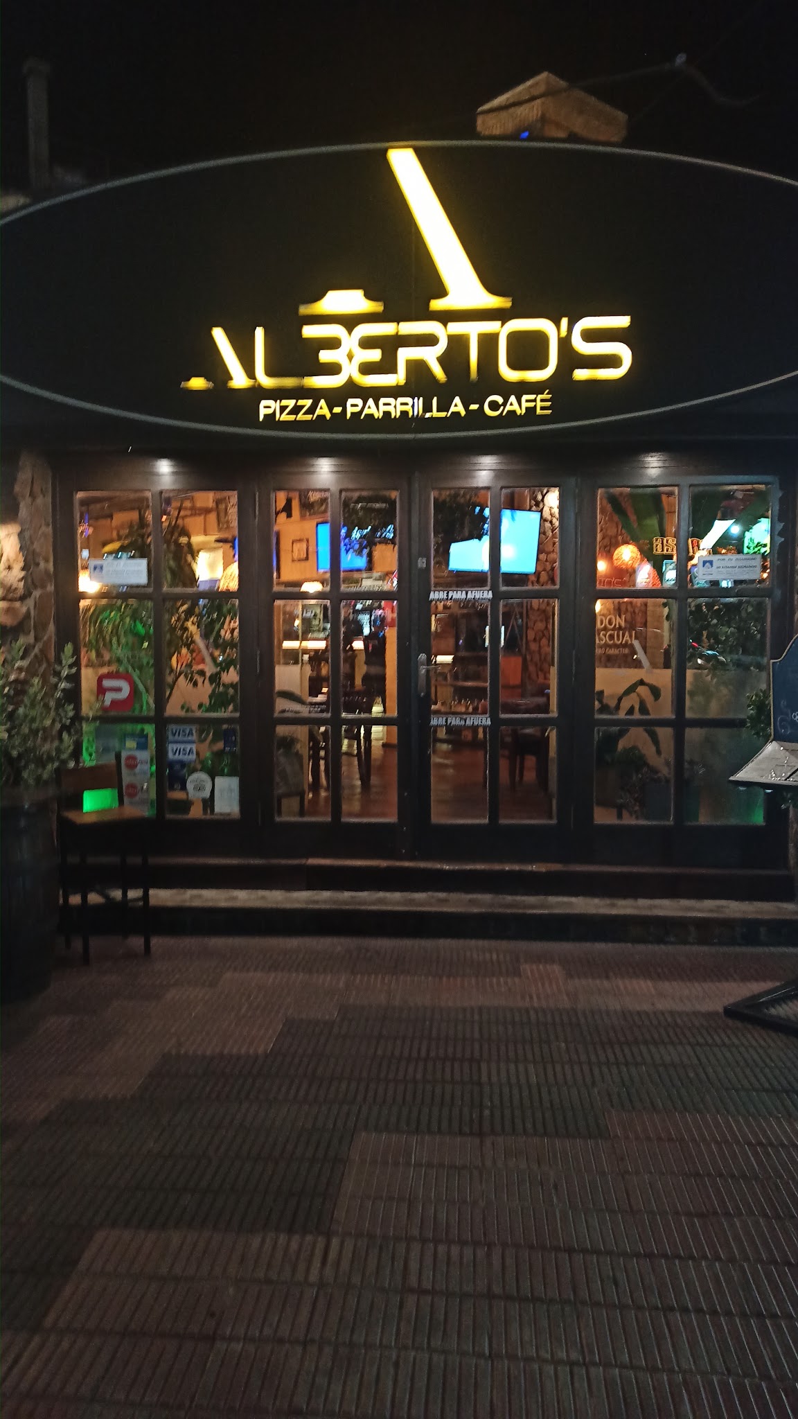 Alberto's