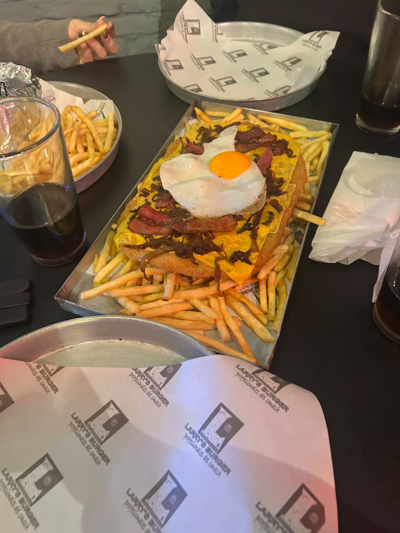 LARRY´S BURGER