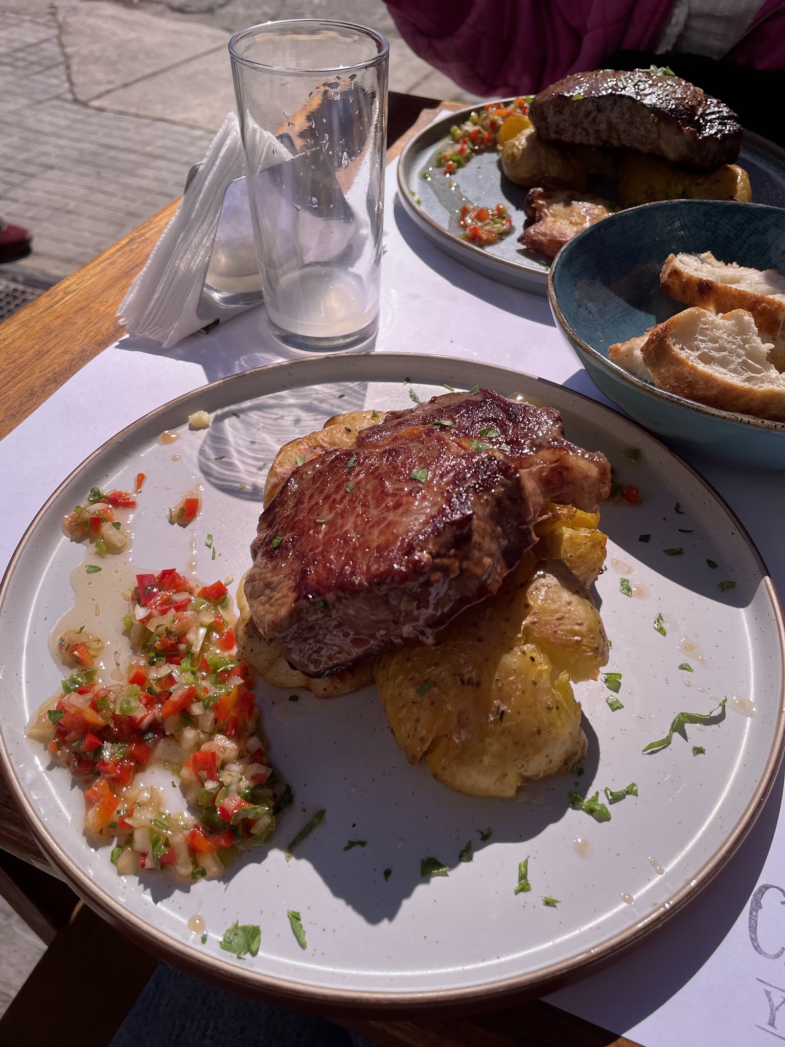 Cantina y Patria