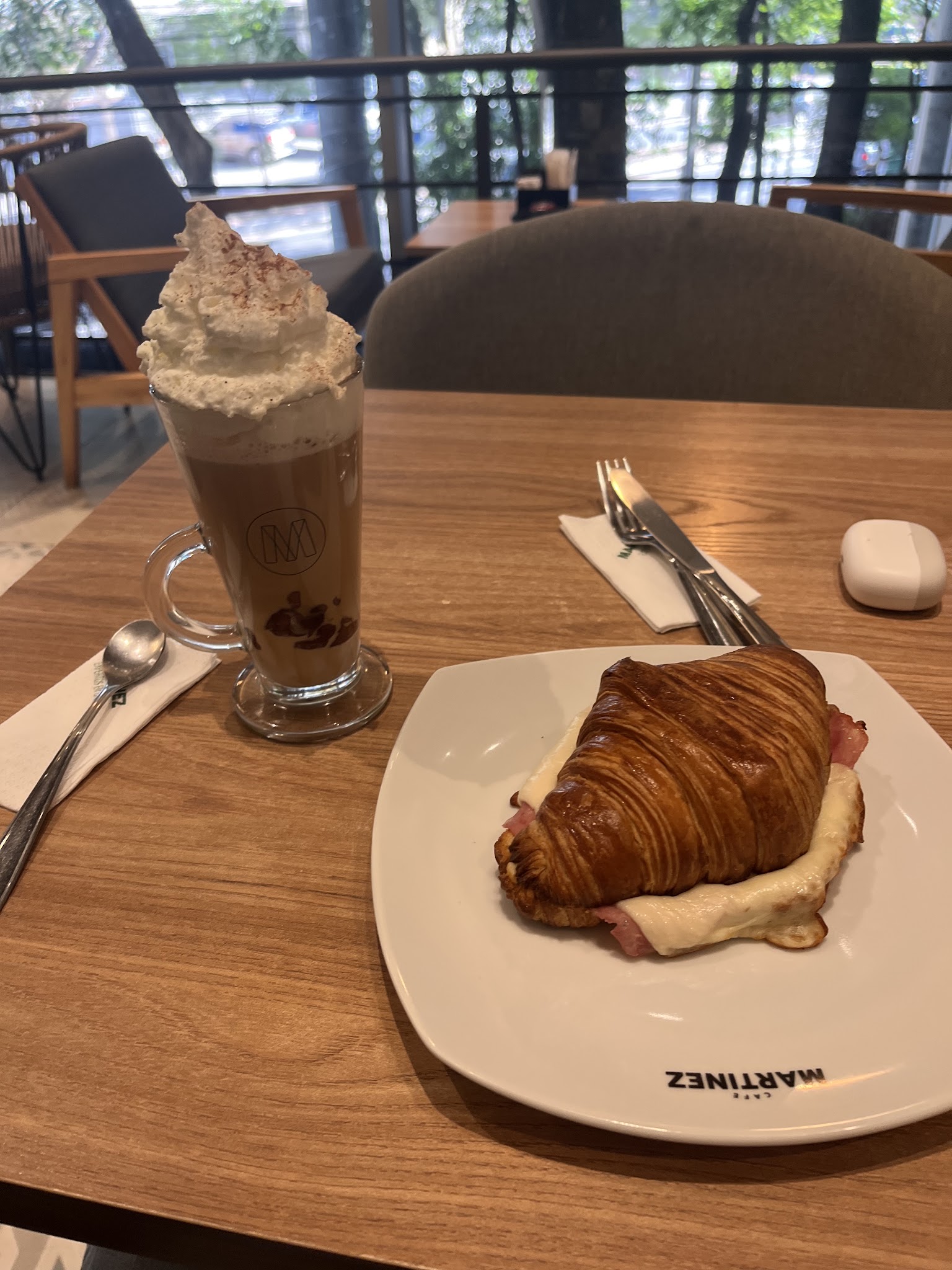 Cafe Martinez - Paseo los Árboles