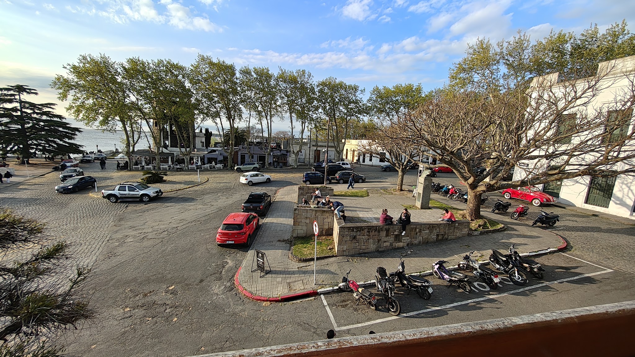 Serrano Café