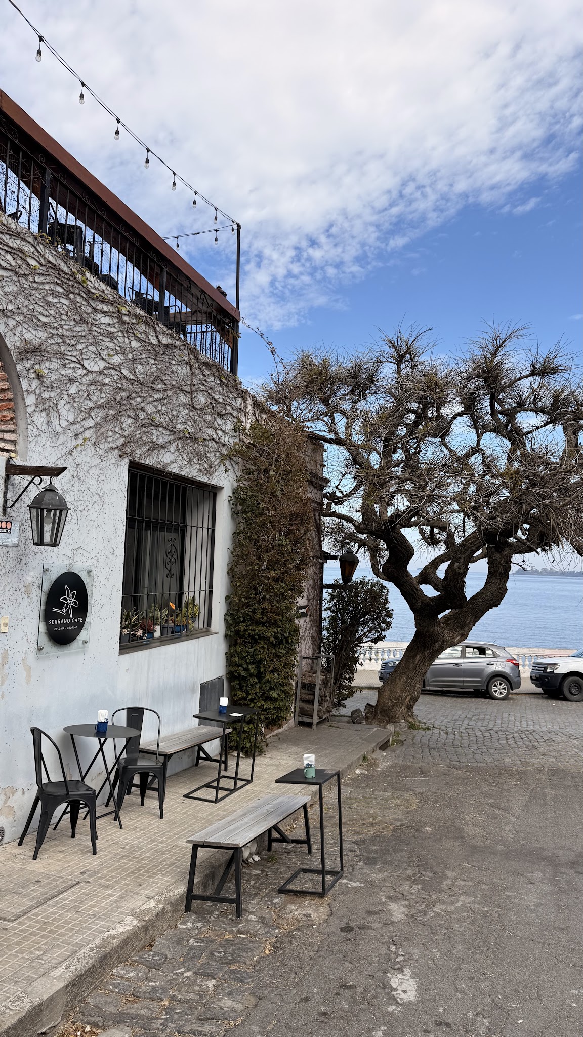 Serrano Café