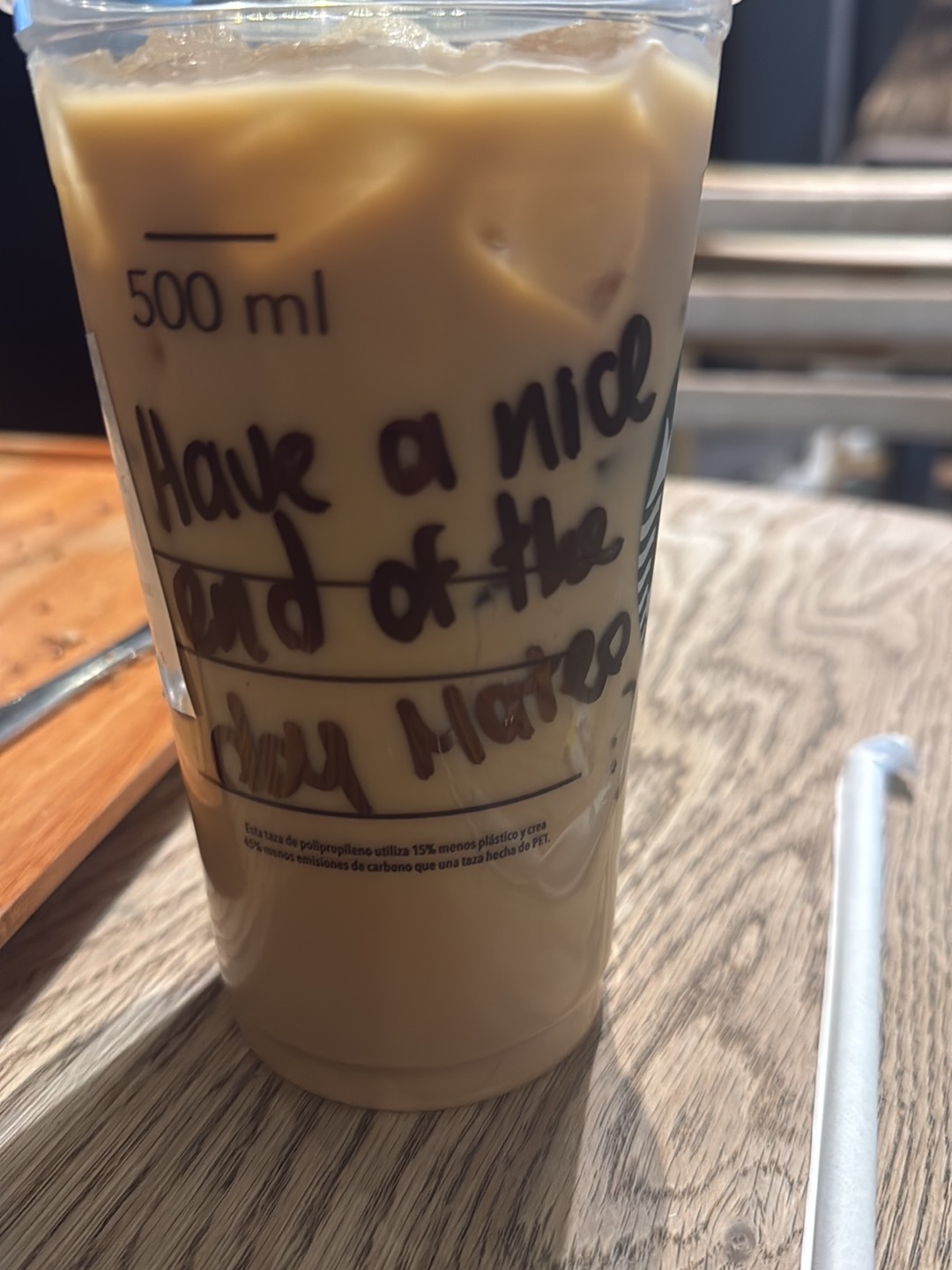 Starbucks · José Ellauri