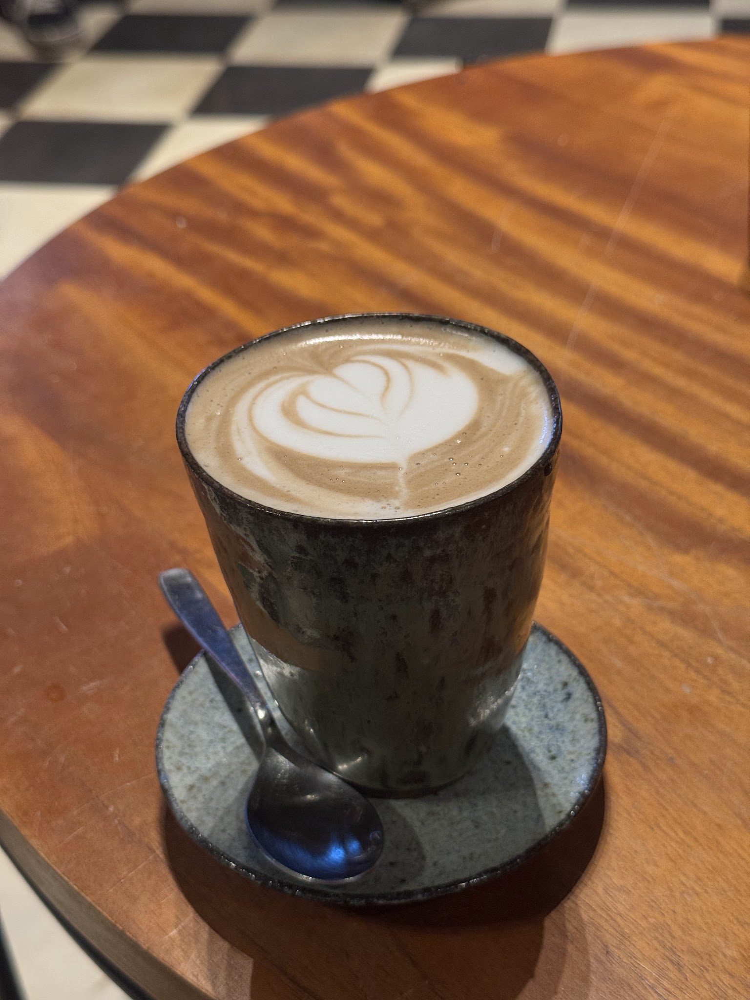 Lattente Cafe