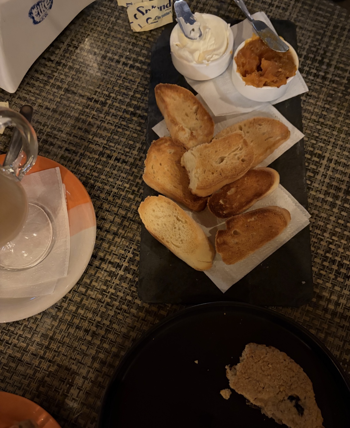 Cafe de Tomy