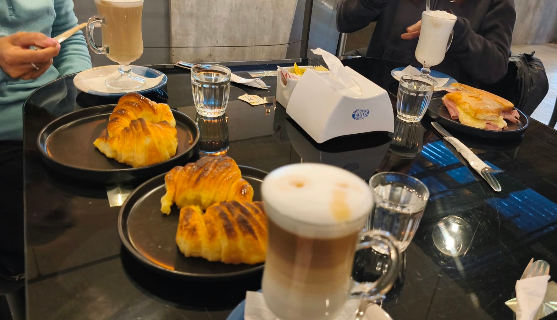 Cafe de Tomy