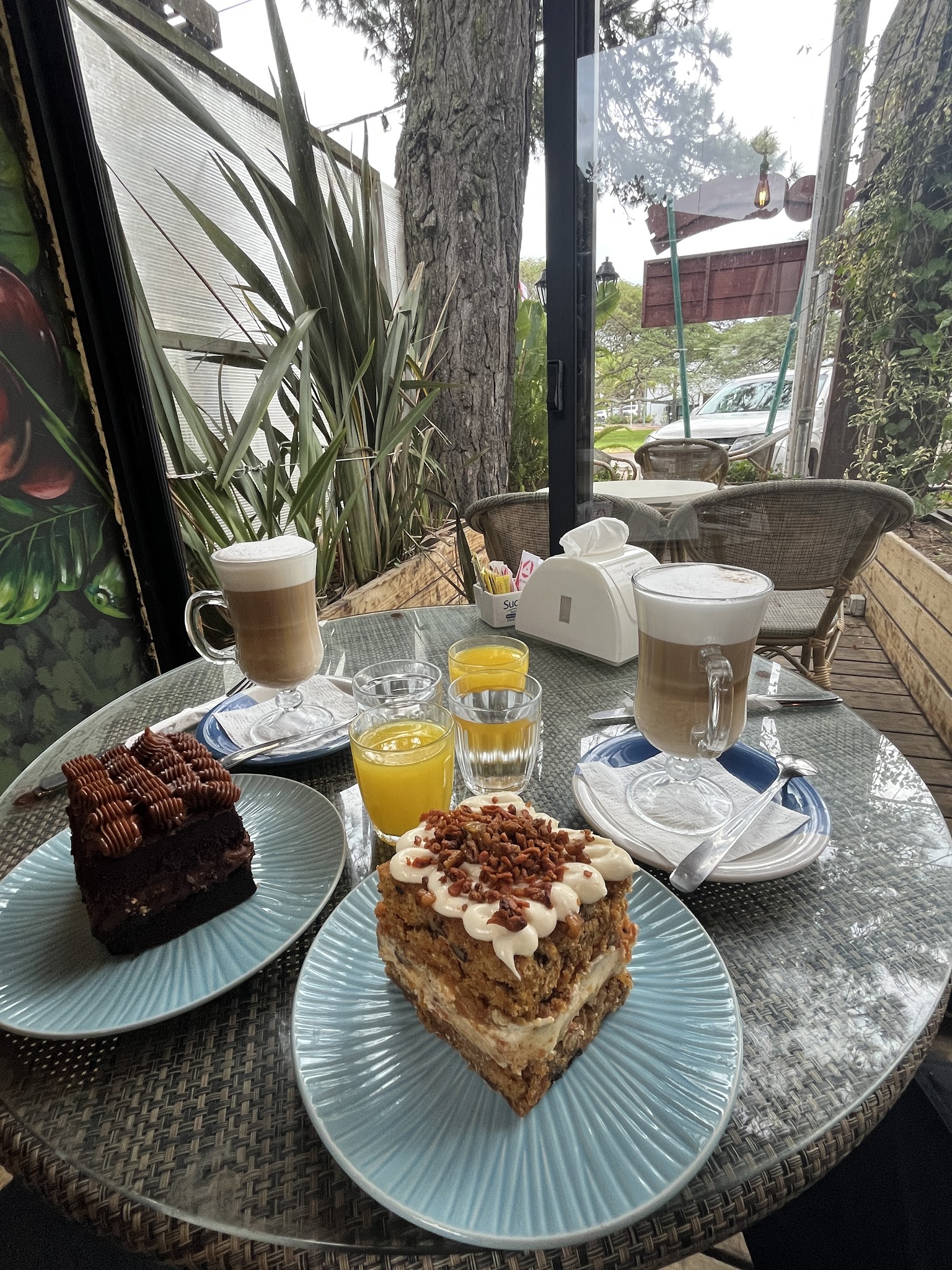 Cafe de Tomy
