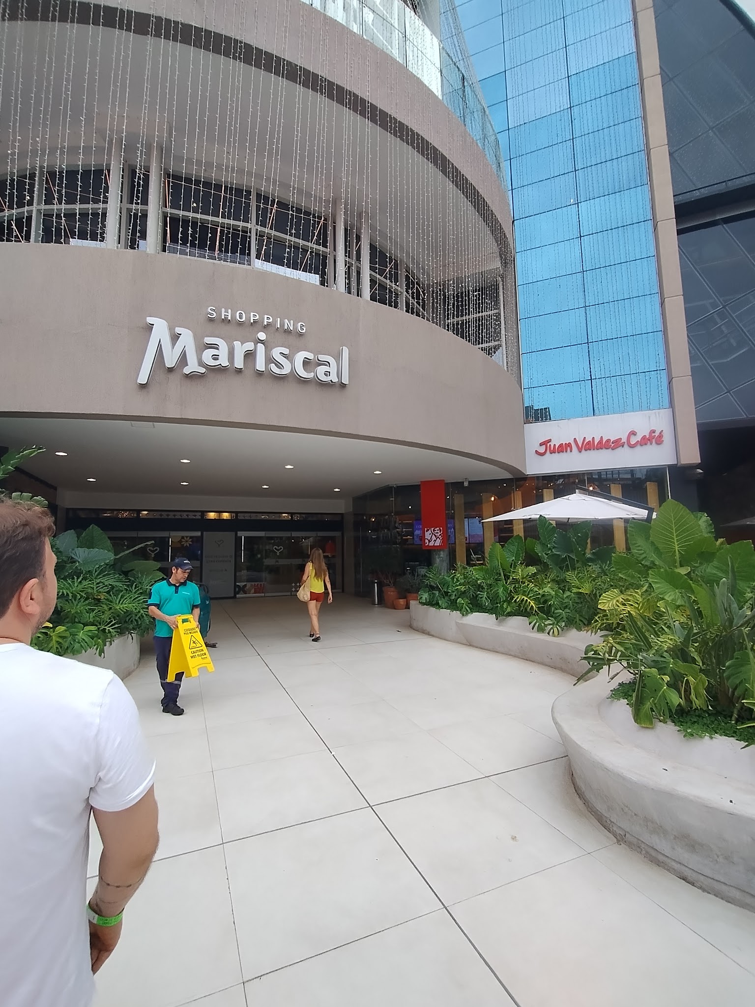 La Vienesa Shopp Mcal