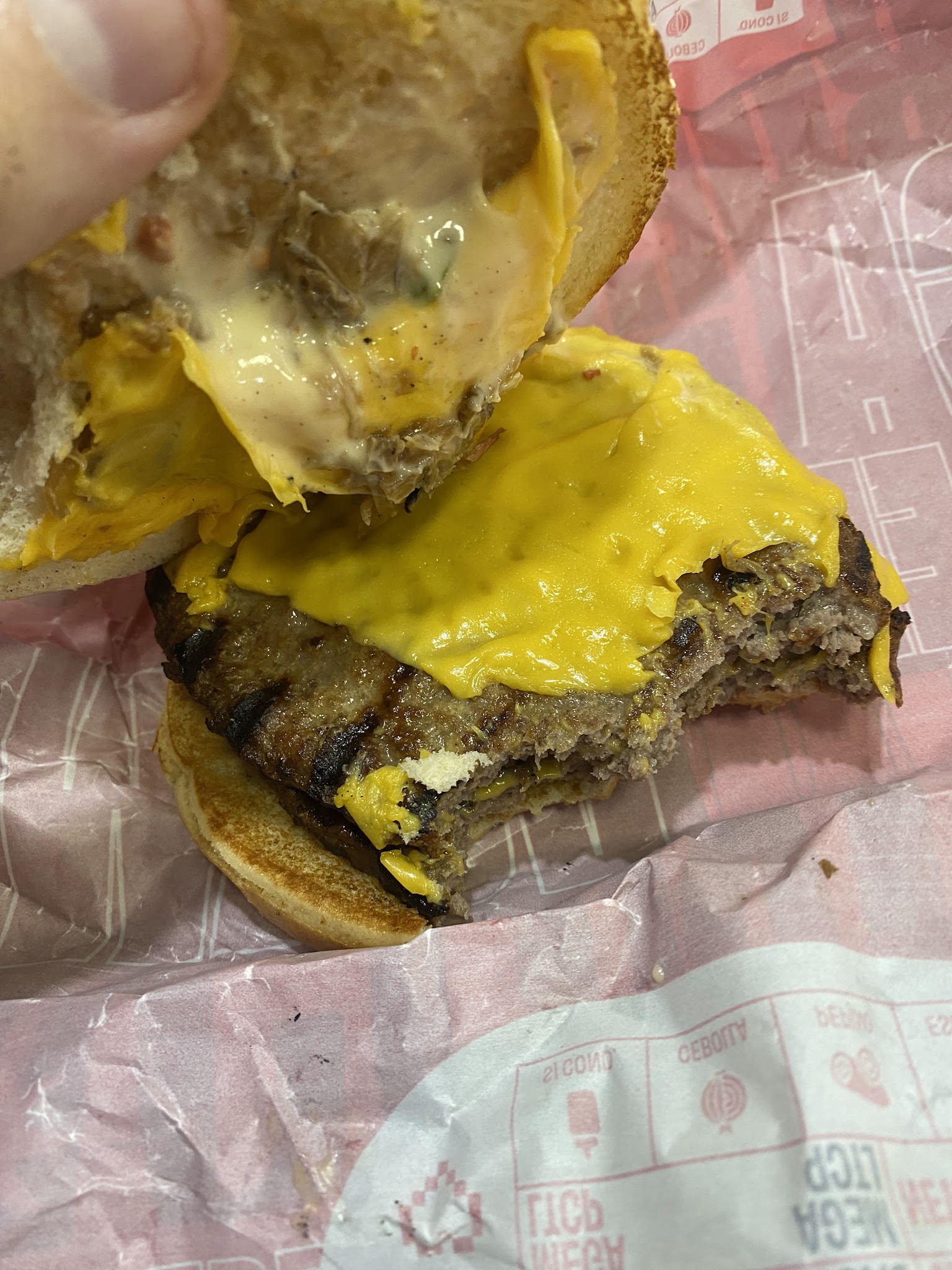 Hamburgeseria Gusty Papadeus