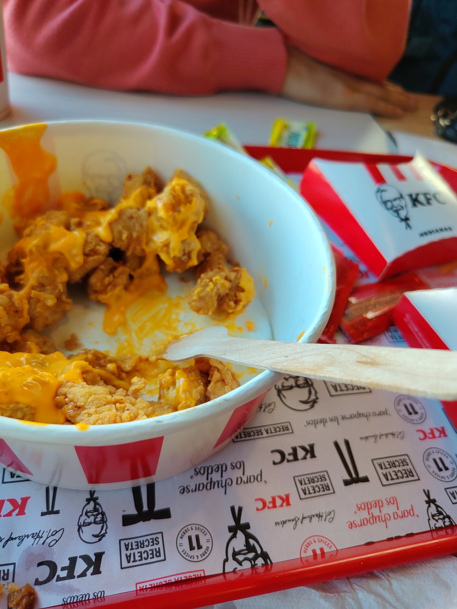KFC · Bv. Gral. Artigas