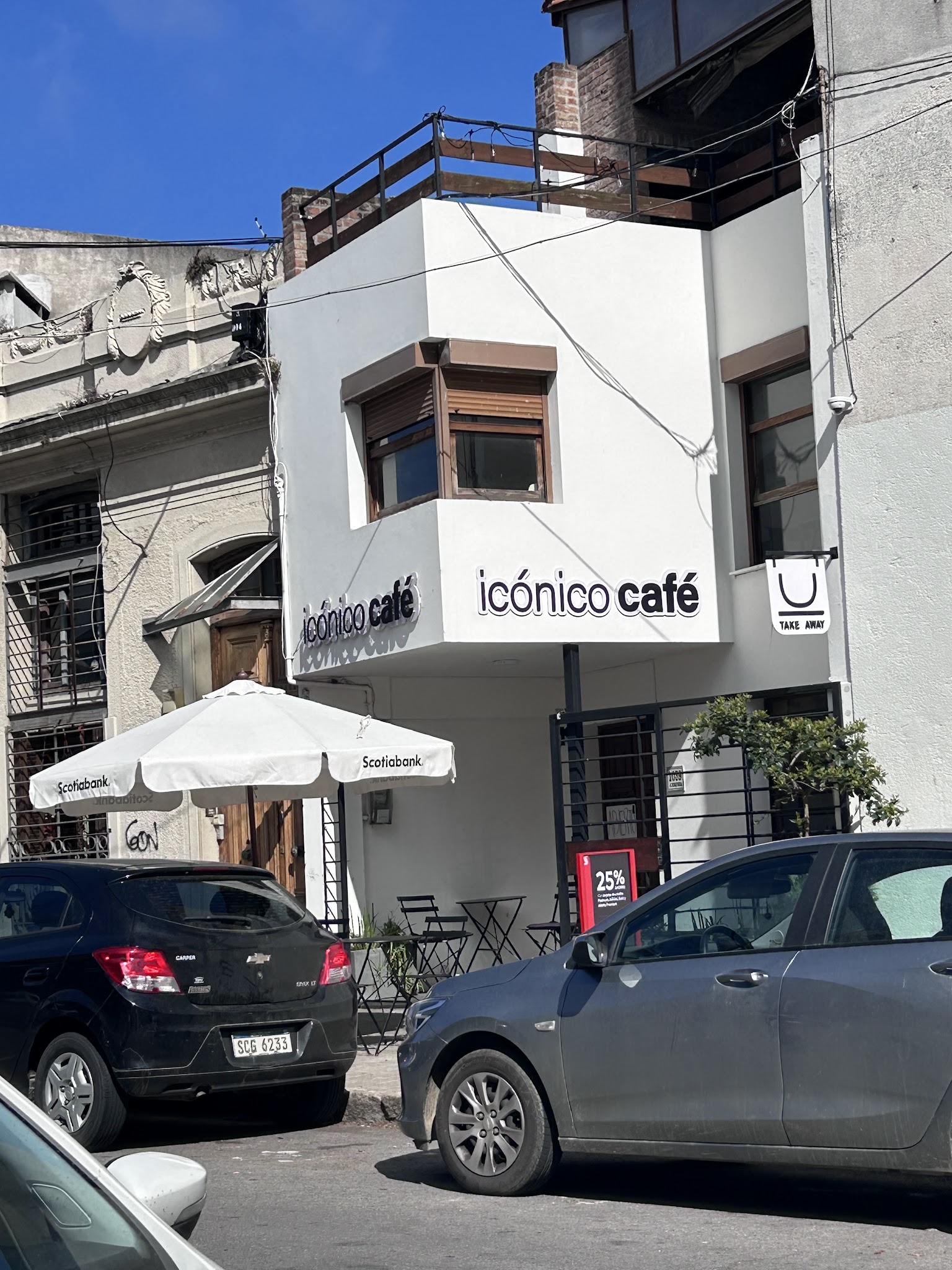 Icónico Café