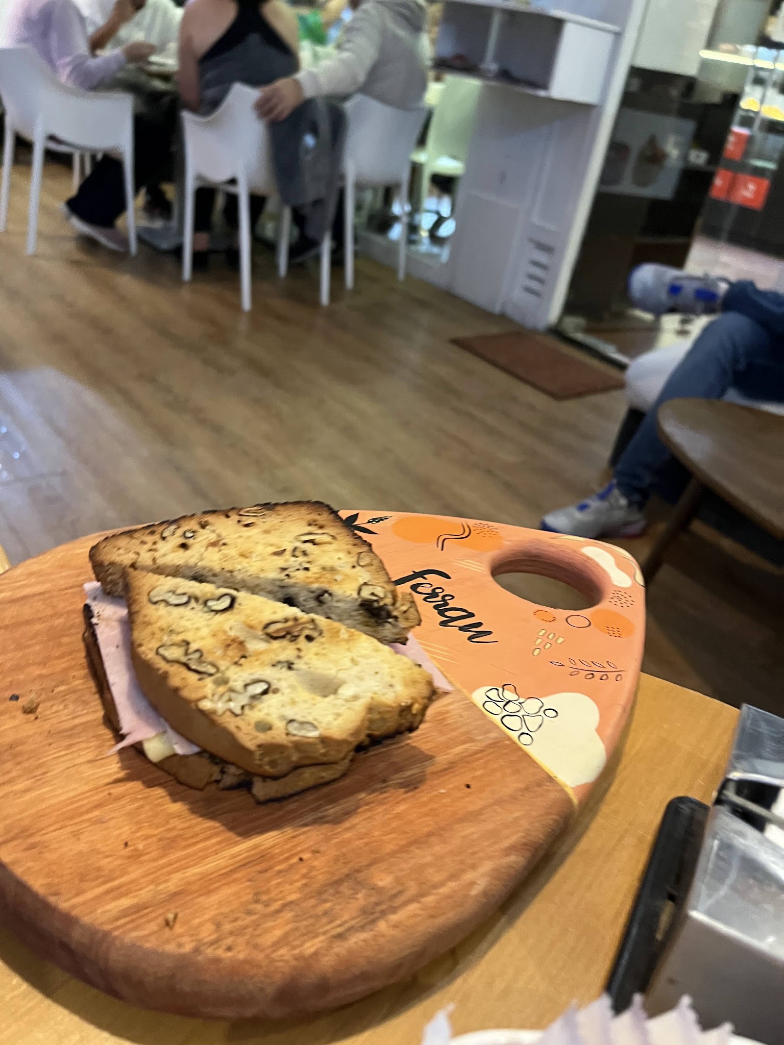 Ferrán - Confitería & Panadería en Punta del Este