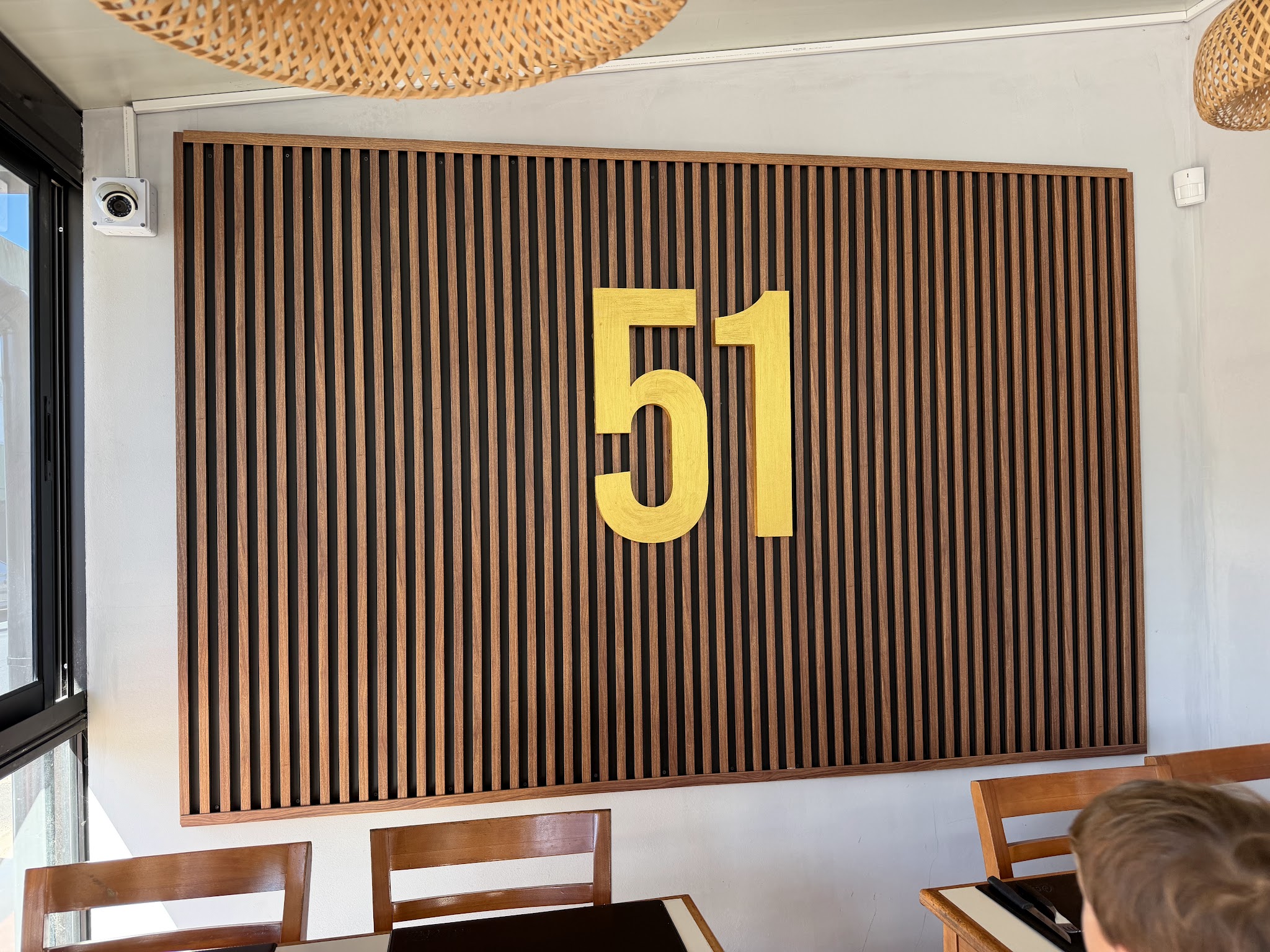 51 Bar