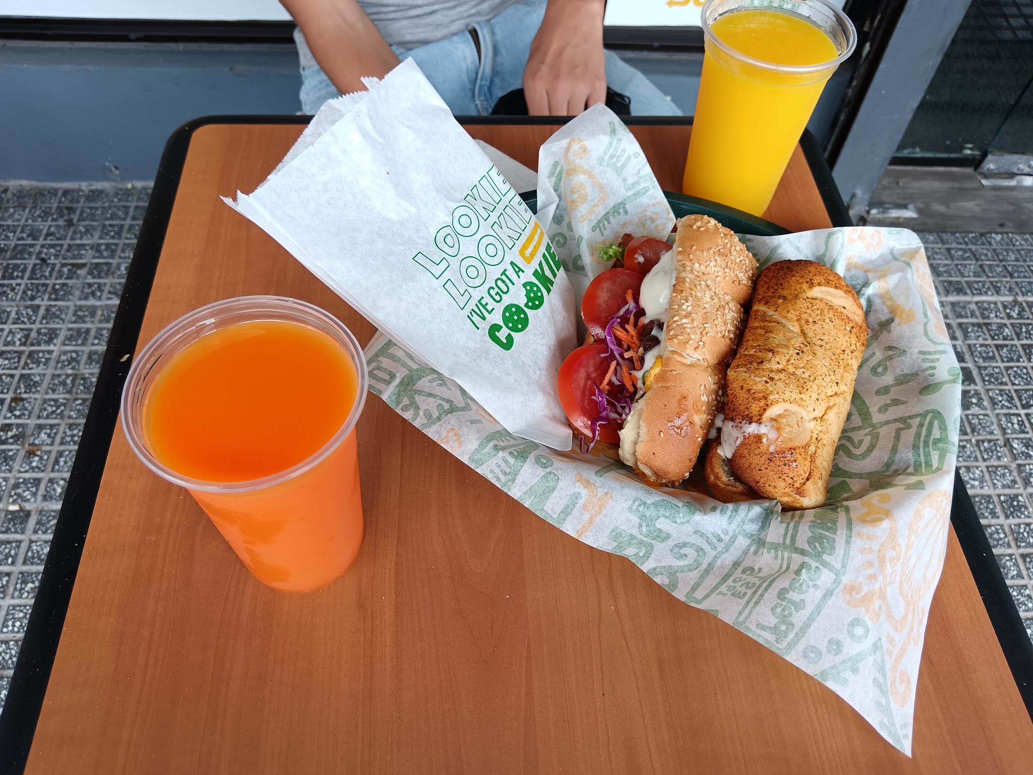 Subway · Artigas Boulevard